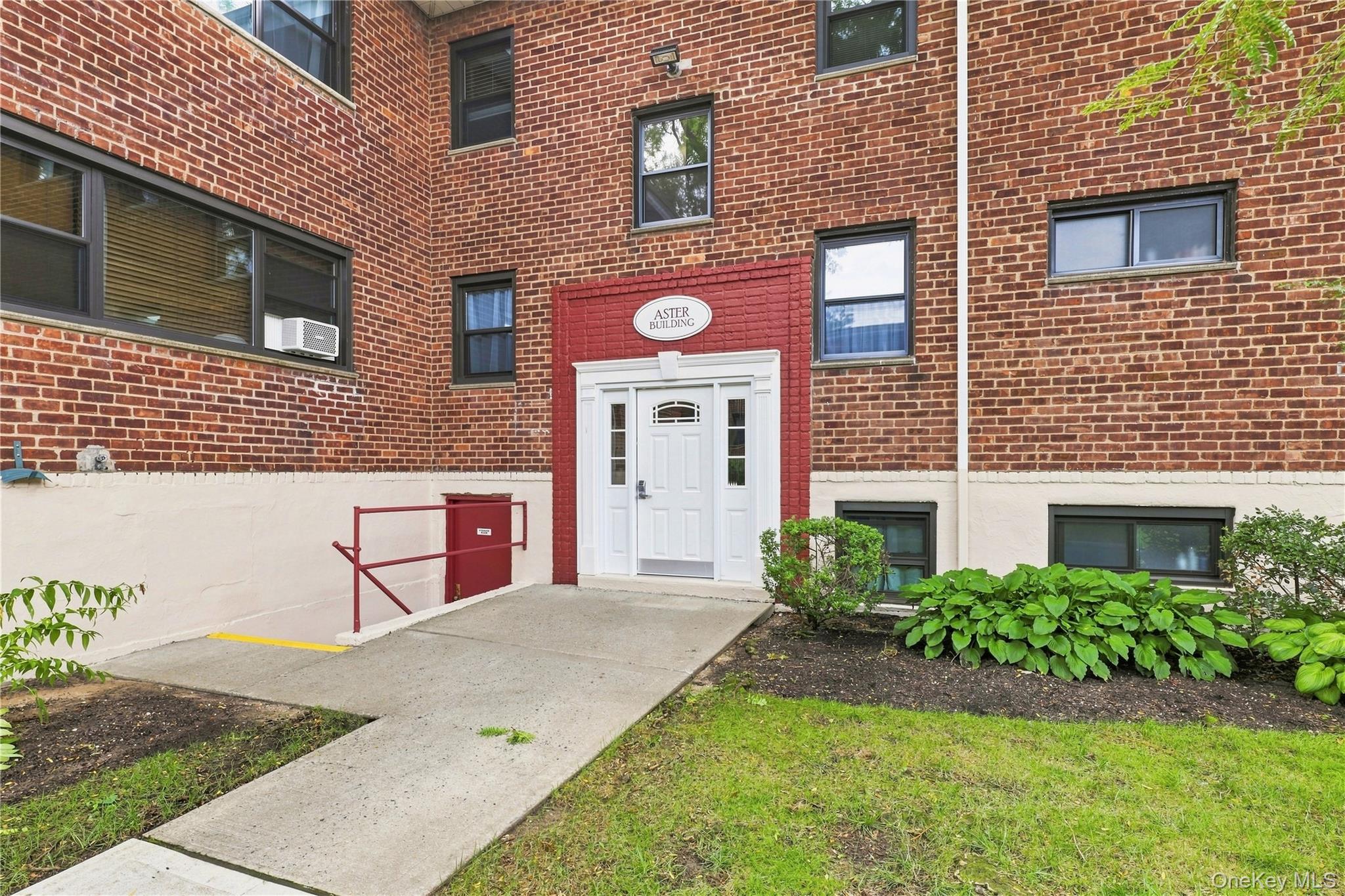 3rd image of 91 Tulip Ave #AD2, Hempstead, NY 11001 | MLS# 1038408