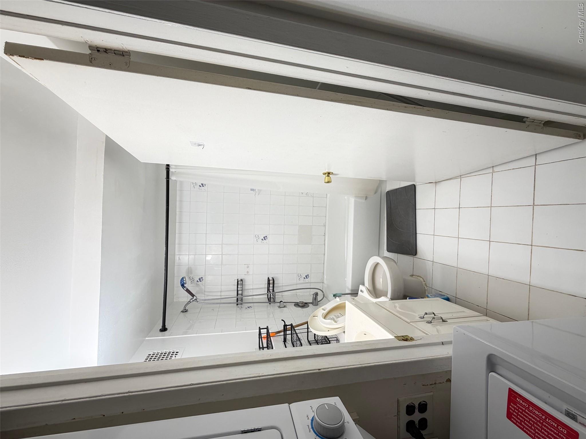7th image of 43 04 158th St #3E, New York, NY 11358 | MLS# 1038489