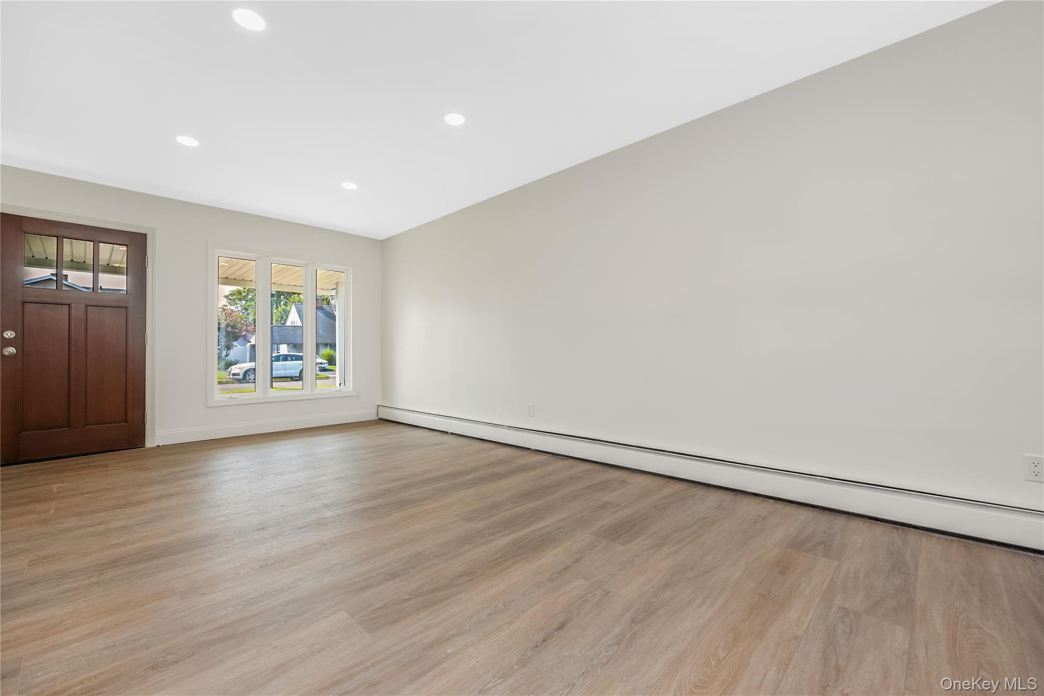 3rd image of 85 Twin Ln N, Hempstead, NY 11793 | MLS# 1038493