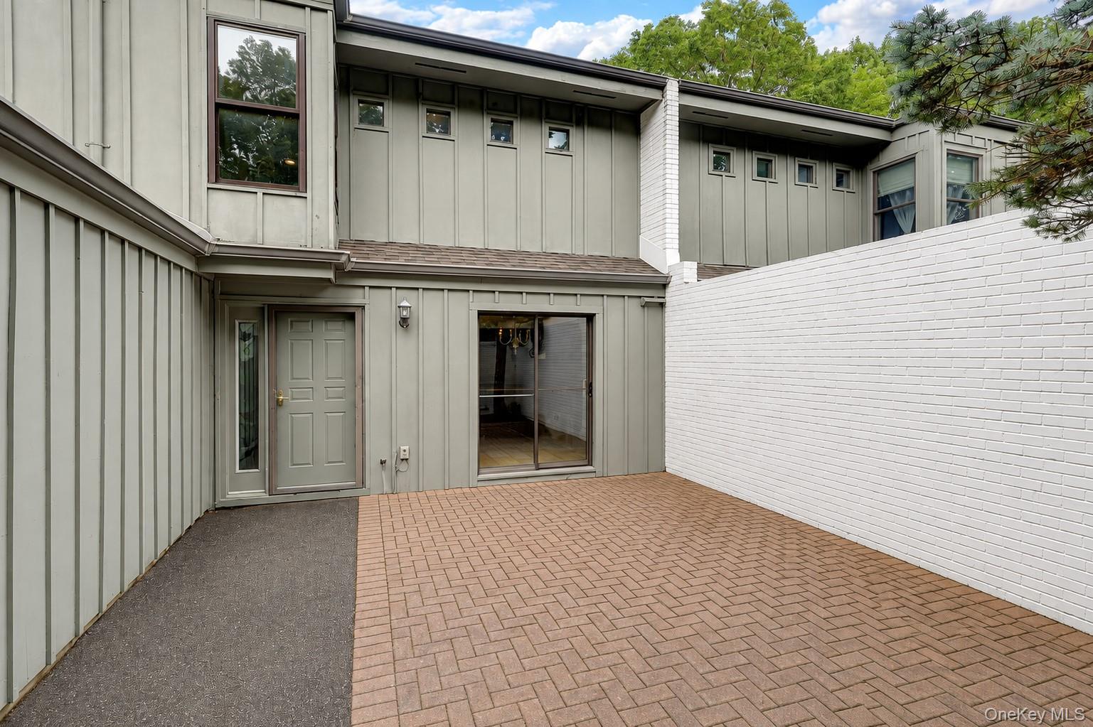 4th image of 51 Rockledge Path, Brookhaven, NY 11777 | MLS# 1038494