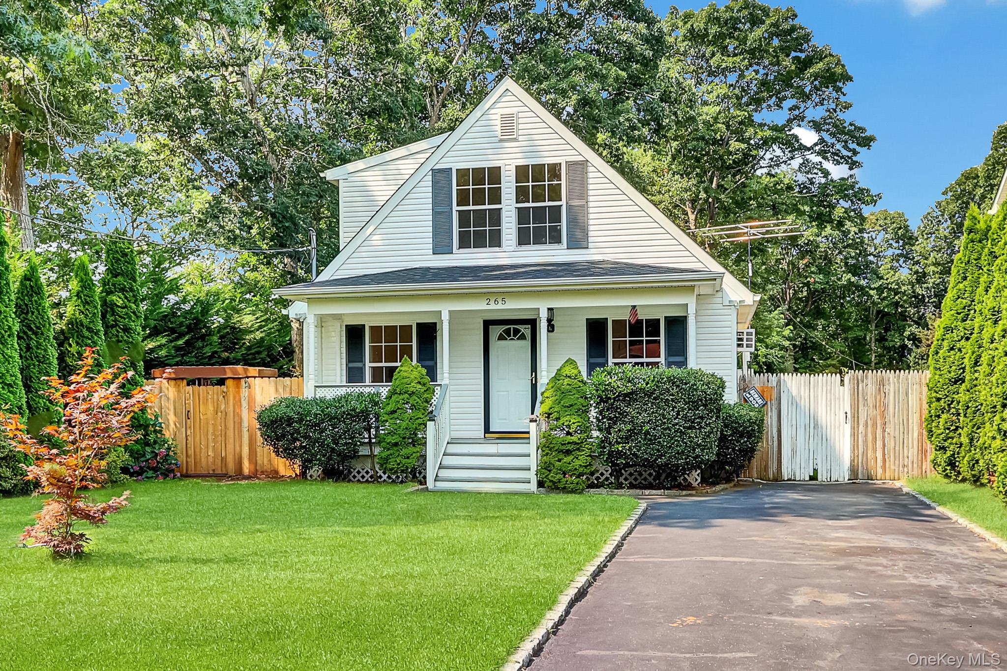 3rd image of 265 Forrest Ave, Brookhaven, NY 11967 | MLS# 1038498