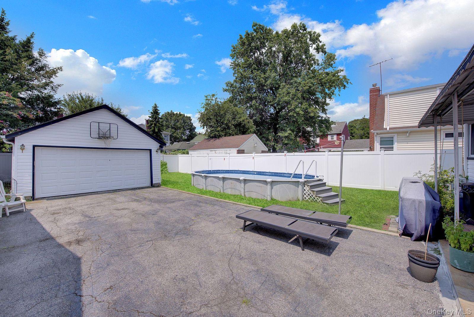 5th image of 9 Christabel St, Hempstead, NY 11563 | MLS# 1038504
