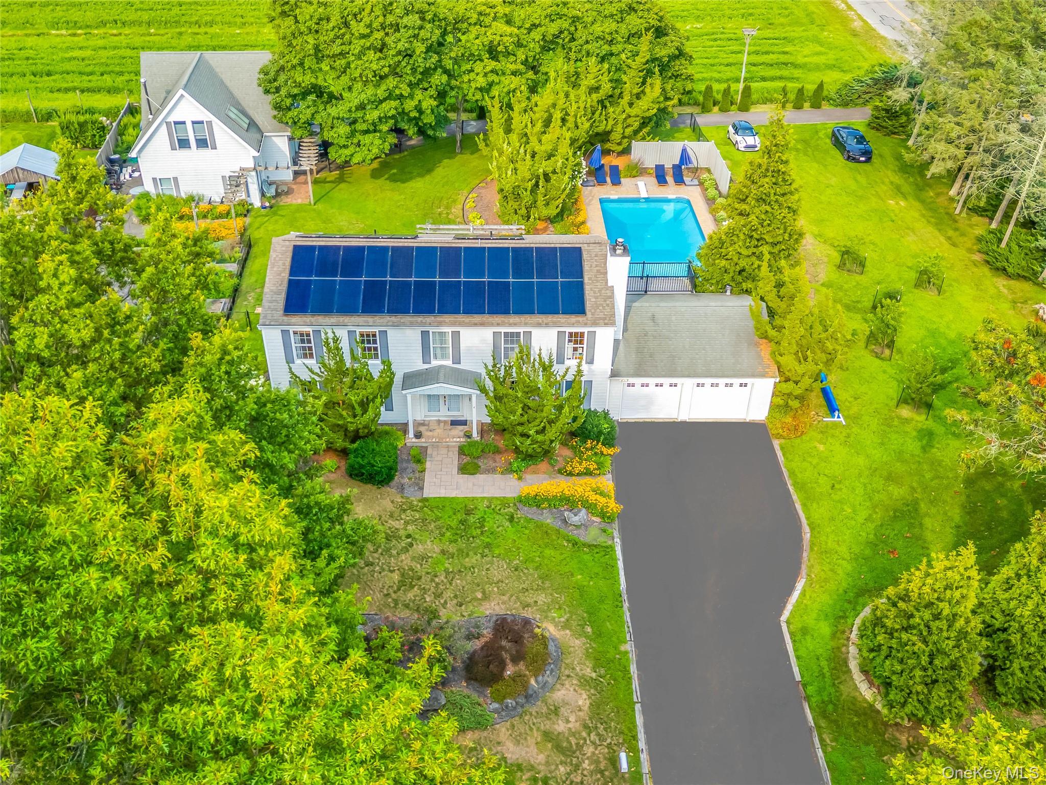 4th image of 8 High Meadow Ln, Riverhead, NY 11947 | MLS# 1038540