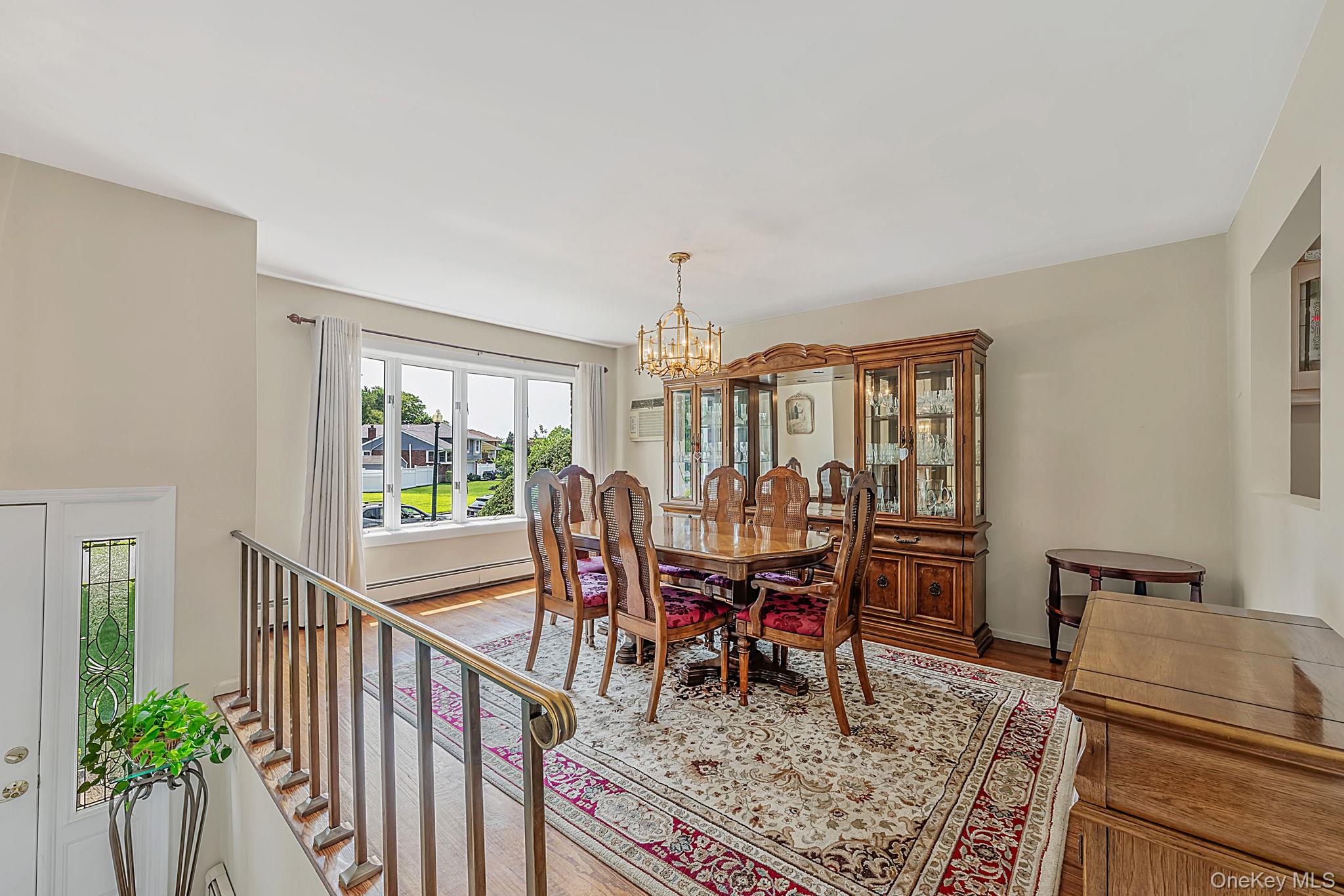 3rd image of 6 Keswick Dr, Islip, NY 11730 | MLS# 1038570