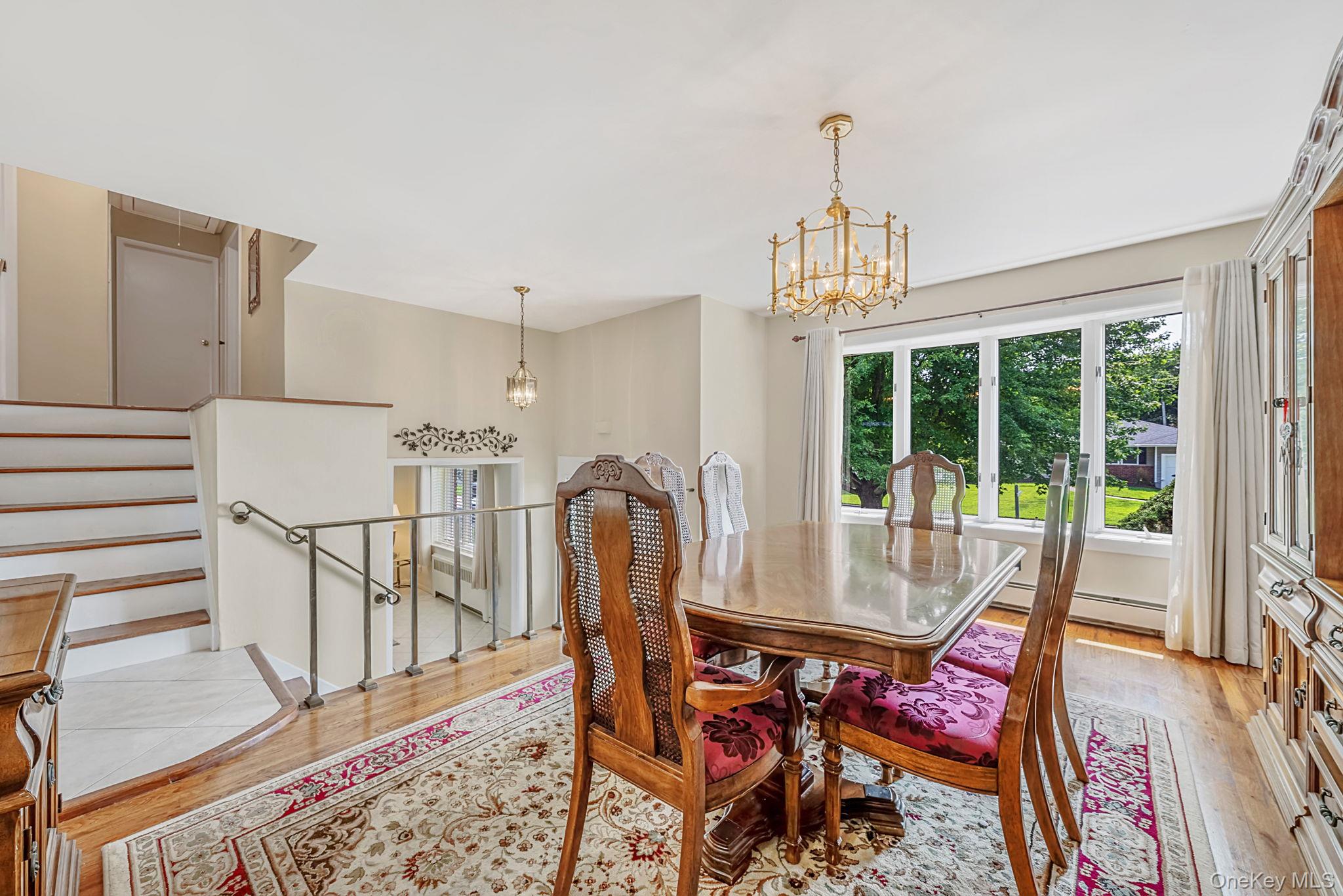 4th image of 6 Keswick Dr, Islip, NY 11730 | MLS# 1038570
