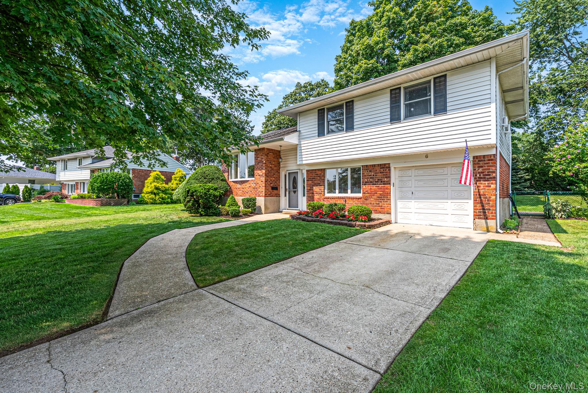 32nd image of 6 Keswick Dr, Islip, NY 11730 | MLS# 1038570