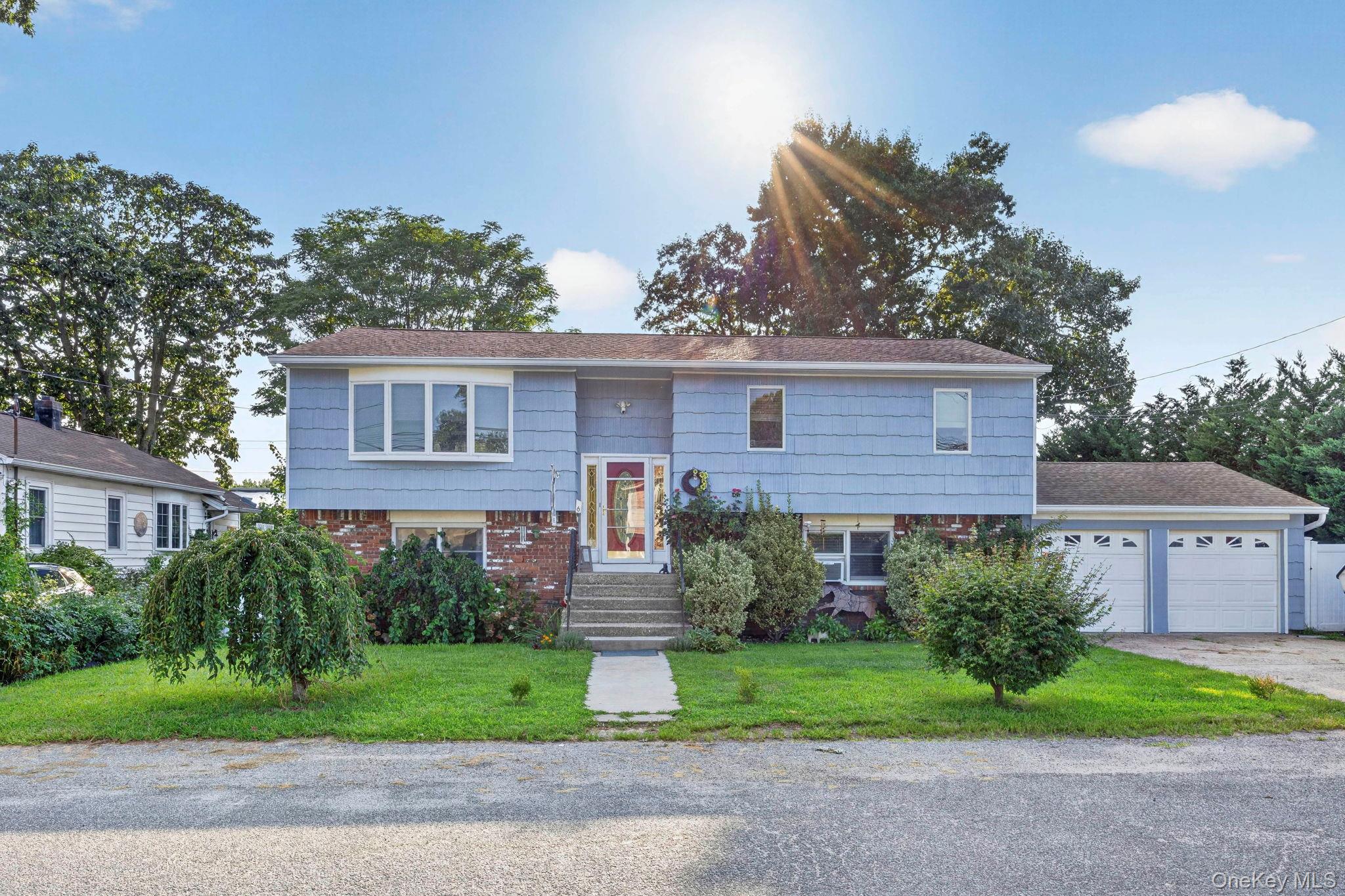 1st image of 6 17th St, Oyster Bay, NY 11709 | MLS# 1038638