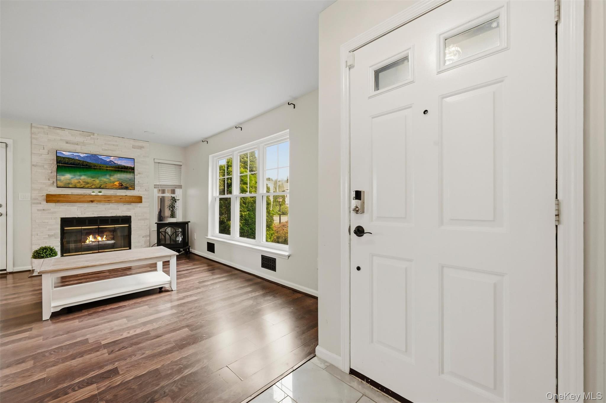 3rd image of 21 Taconic St, Poughkeepsie (town), NY 12603 | MLS# 1038643