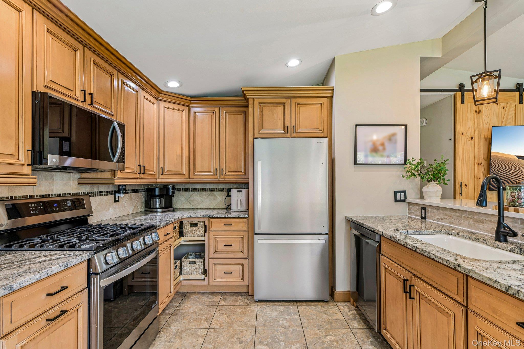 5th image of 46 Beecher Ave, Islip, NY 11730 | MLS# 1038661