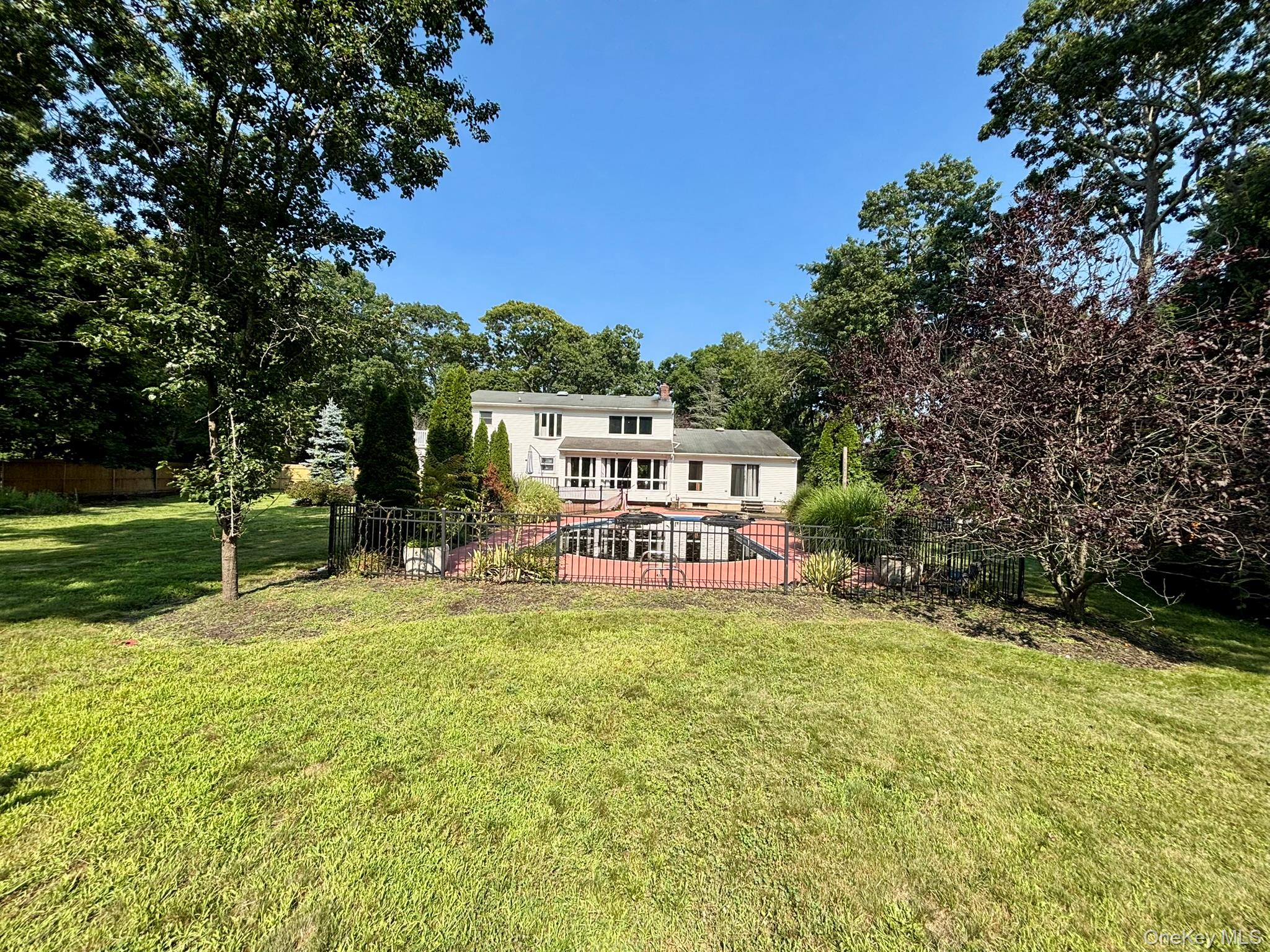 24th image of 14 New St, Islip, NY 11739 | MLS# 1038672
