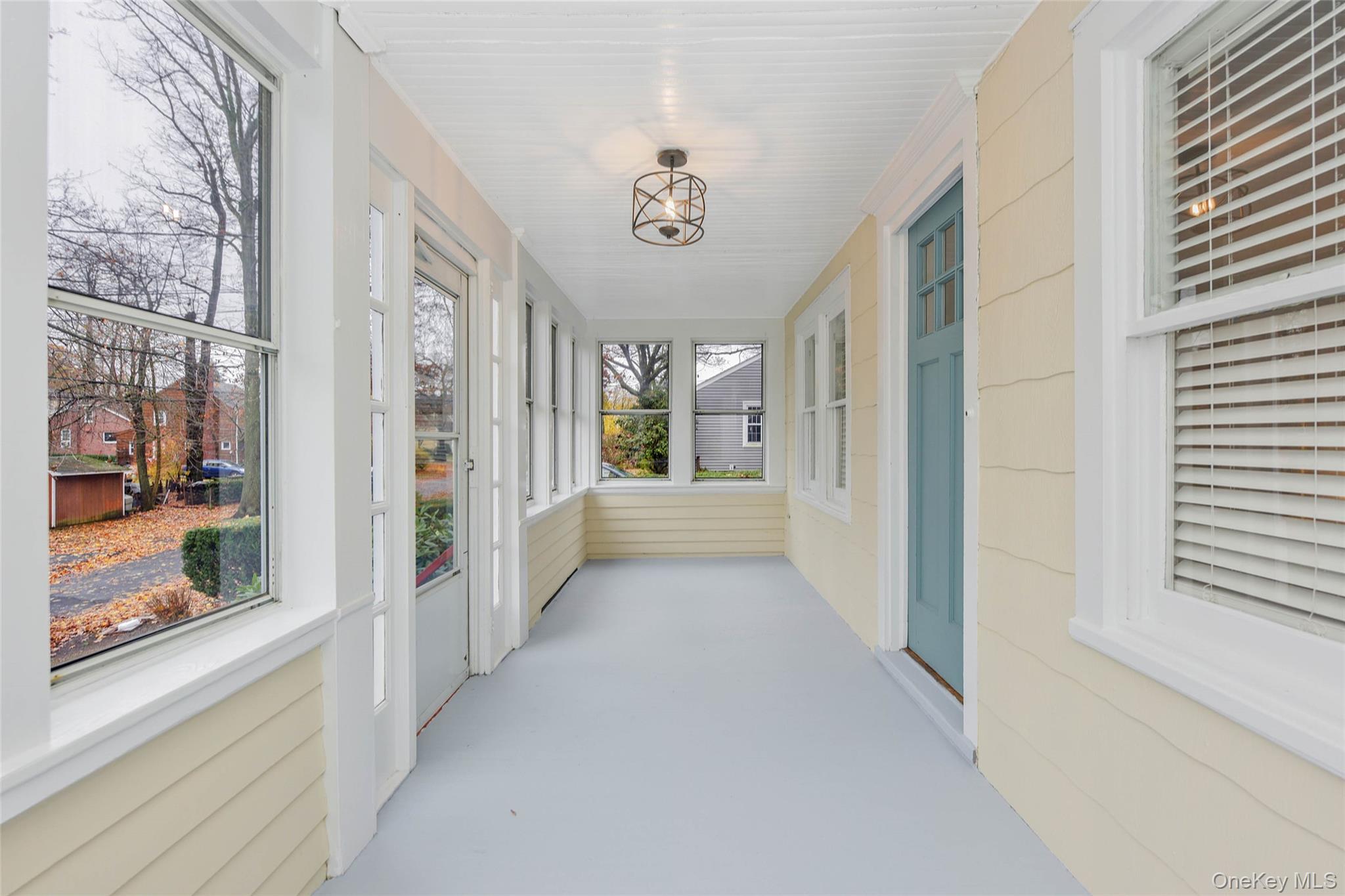 5th image of 3 Jarvis Ct, Huntington, NY 11743 | MLS# 1038681
