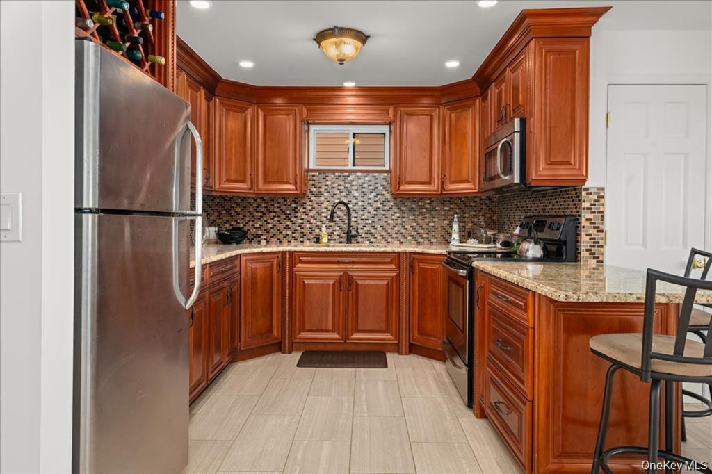 4th image of 19 W 13Th Rd, New York, NY 11693 | MLS# 1038717