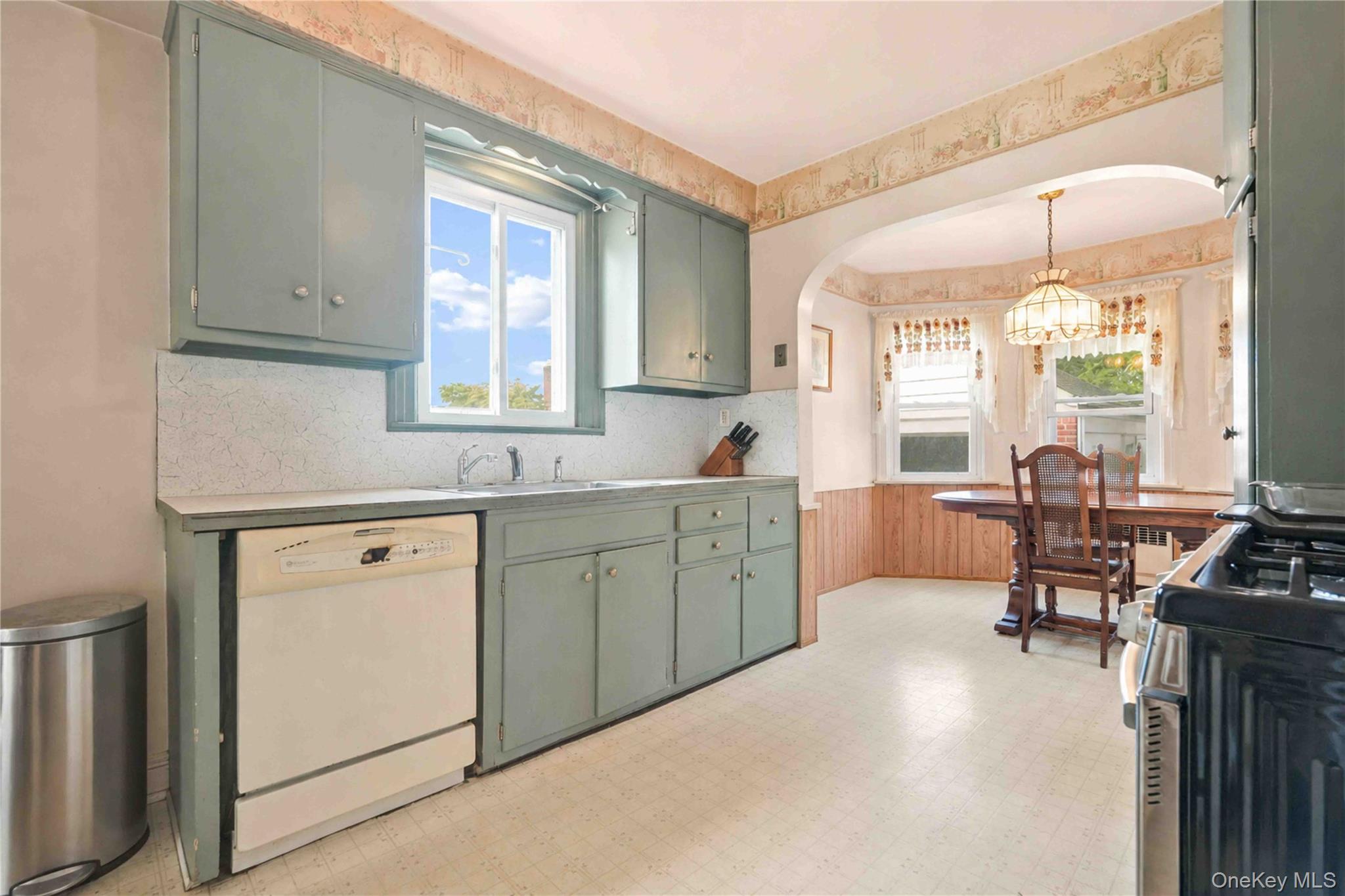 2nd image of 35 Mayfair Ave, Hempstead, NY 11552 | MLS# 1038755