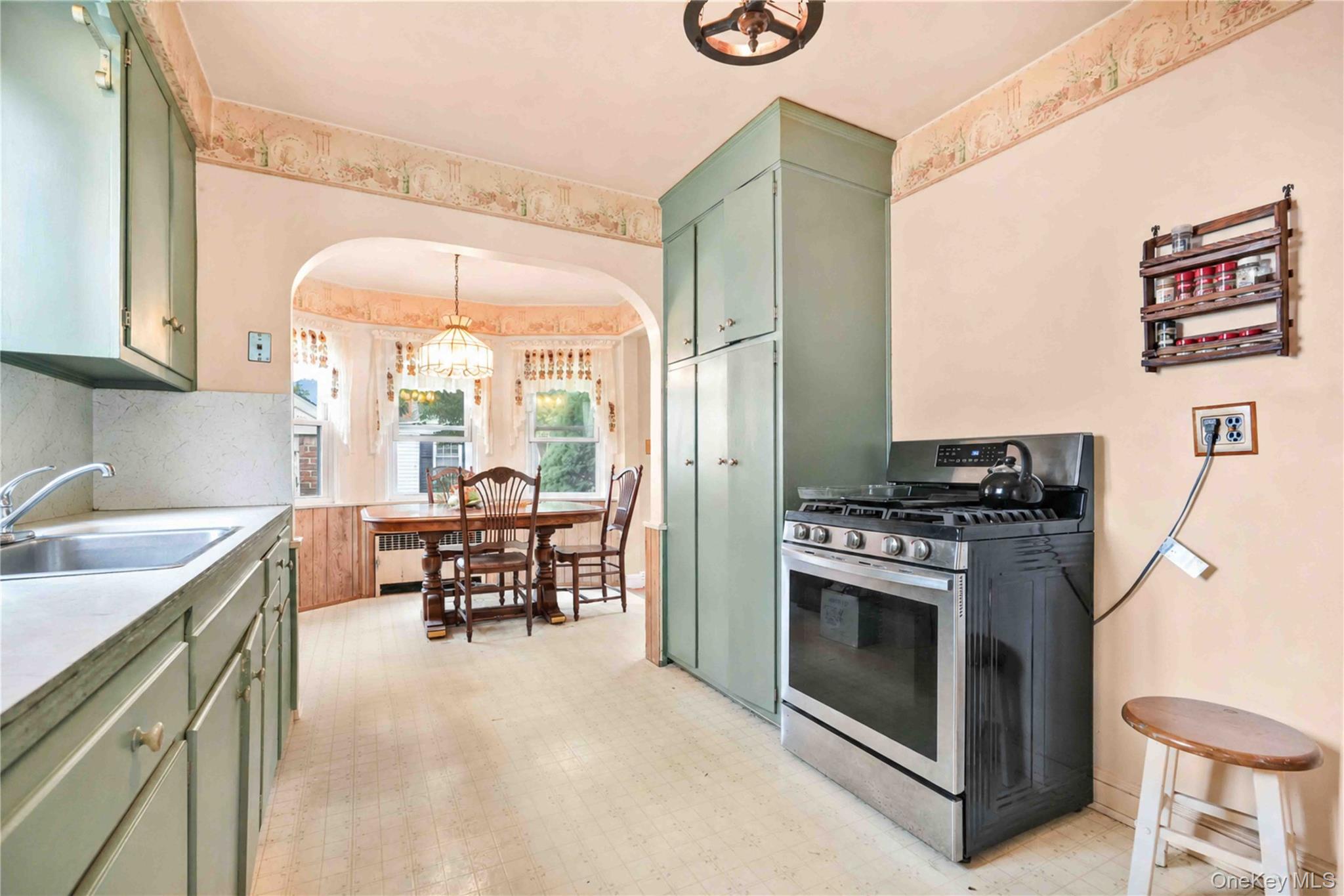 3rd image of 35 Mayfair Ave, Hempstead, NY 11552 | MLS# 1038755