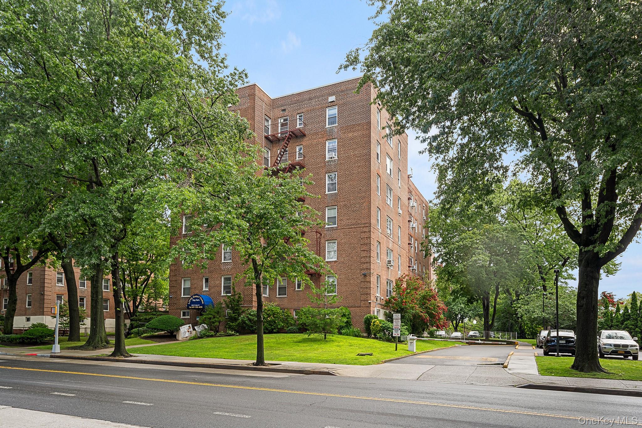 1st image of 28 01 Union #5F, New York, NY 11354 | MLS# 1038773