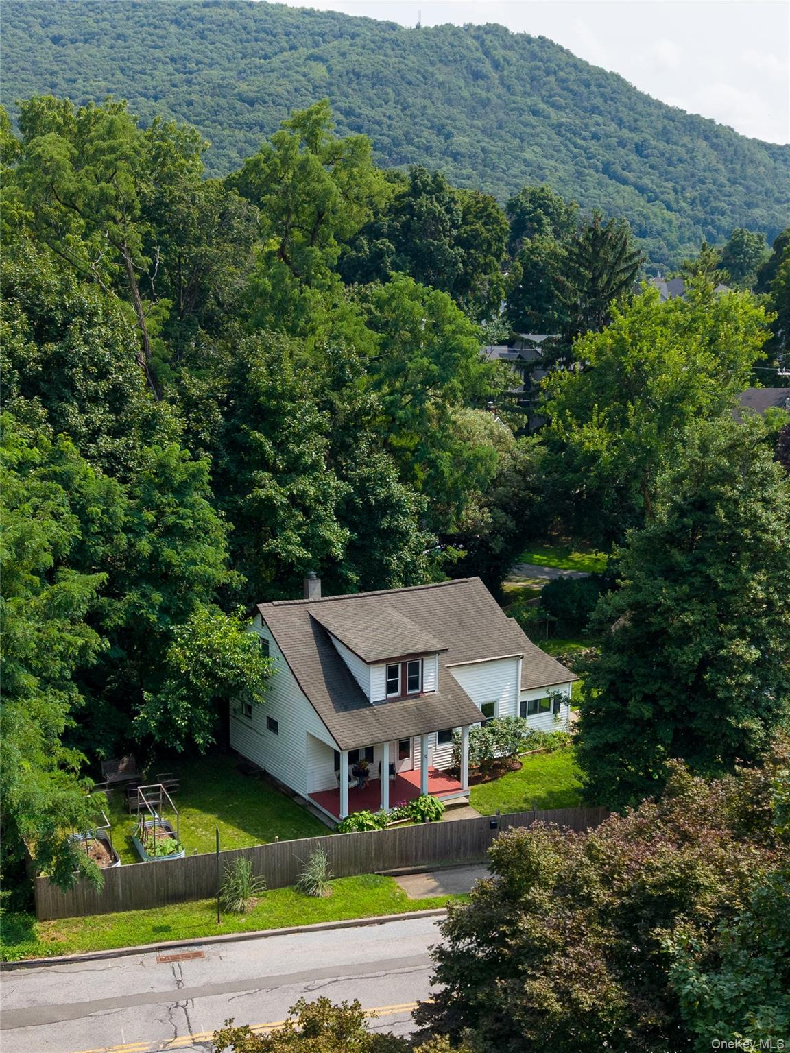 16th image of 9 Washington Ave, Beacon, NY 12508 | MLS# 1038784