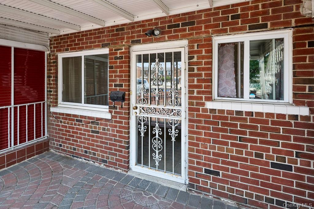 4th image of 268 Throggs Neck Blvd, New York, NY 10465 | MLS# 1038811