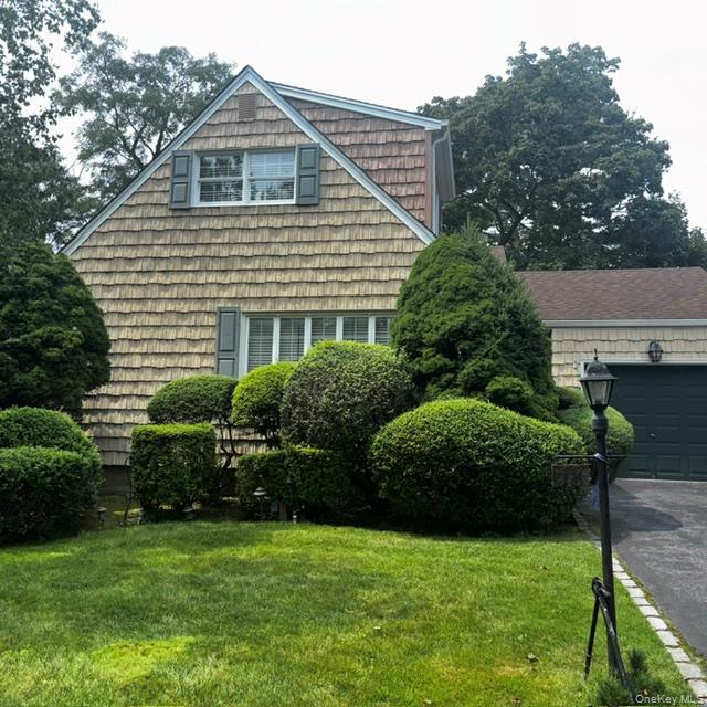 2nd image of 18 W Gaylore Dr, Babylon, NY 11701 | MLS# 1038848