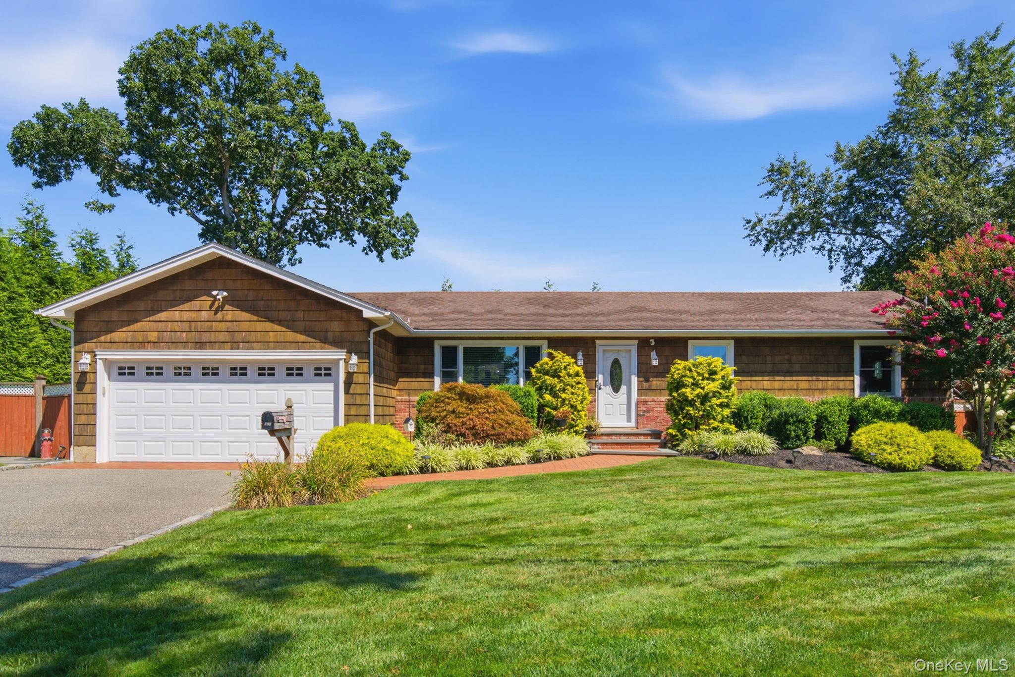 1st image of 215 Walker St, Babylon, NY 11704 | MLS# 1038858