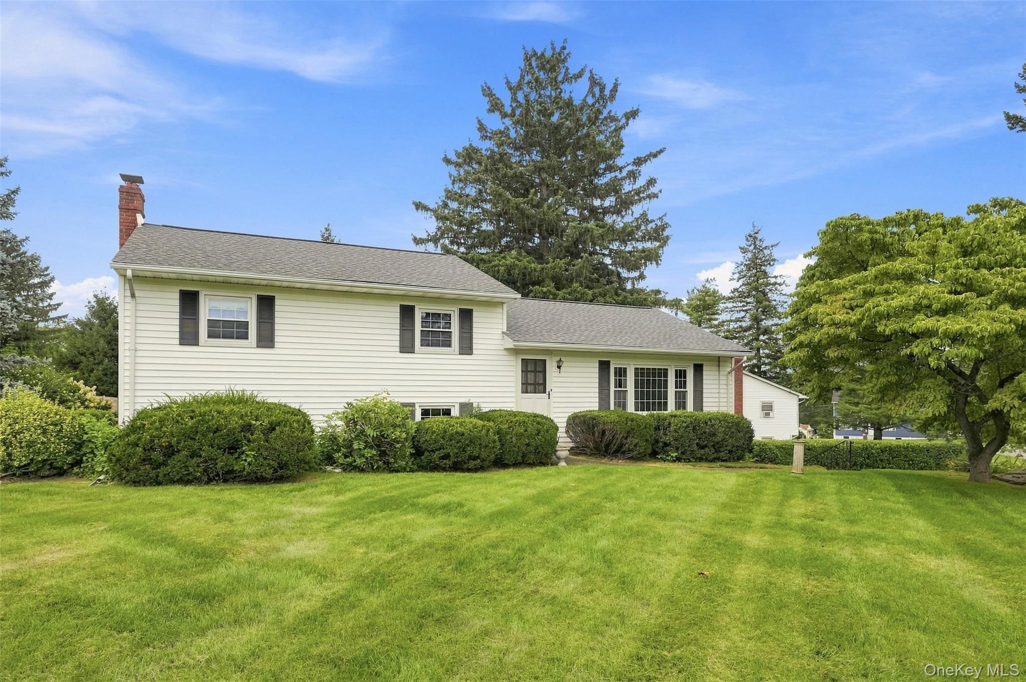 1st image of 4 Cannon Dr, New Windsor, NY 12553 | MLS# 1038867