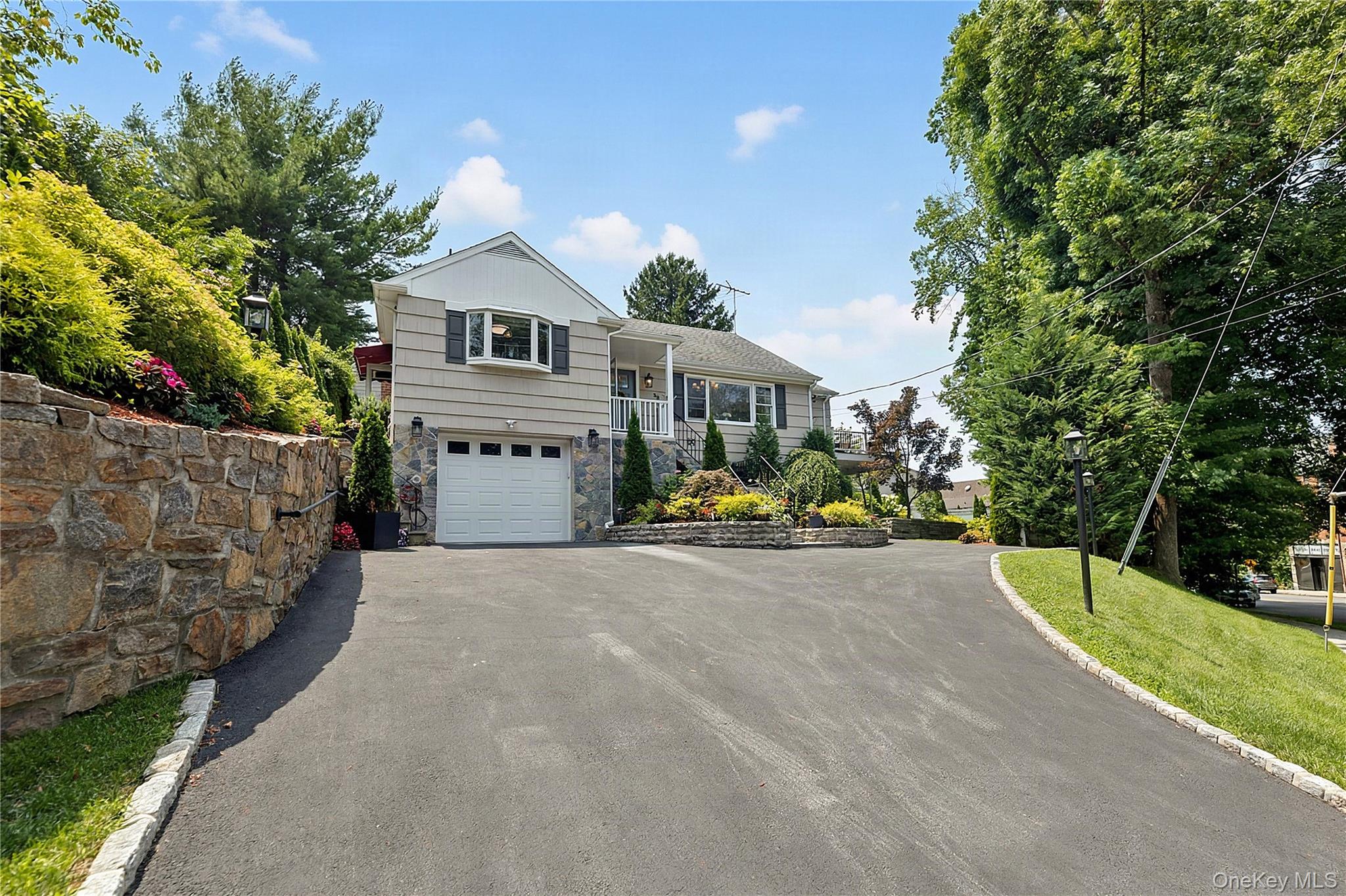 3rd image of 38 Harney Rd, Eastchester, NY 10583 | MLS# 1038885