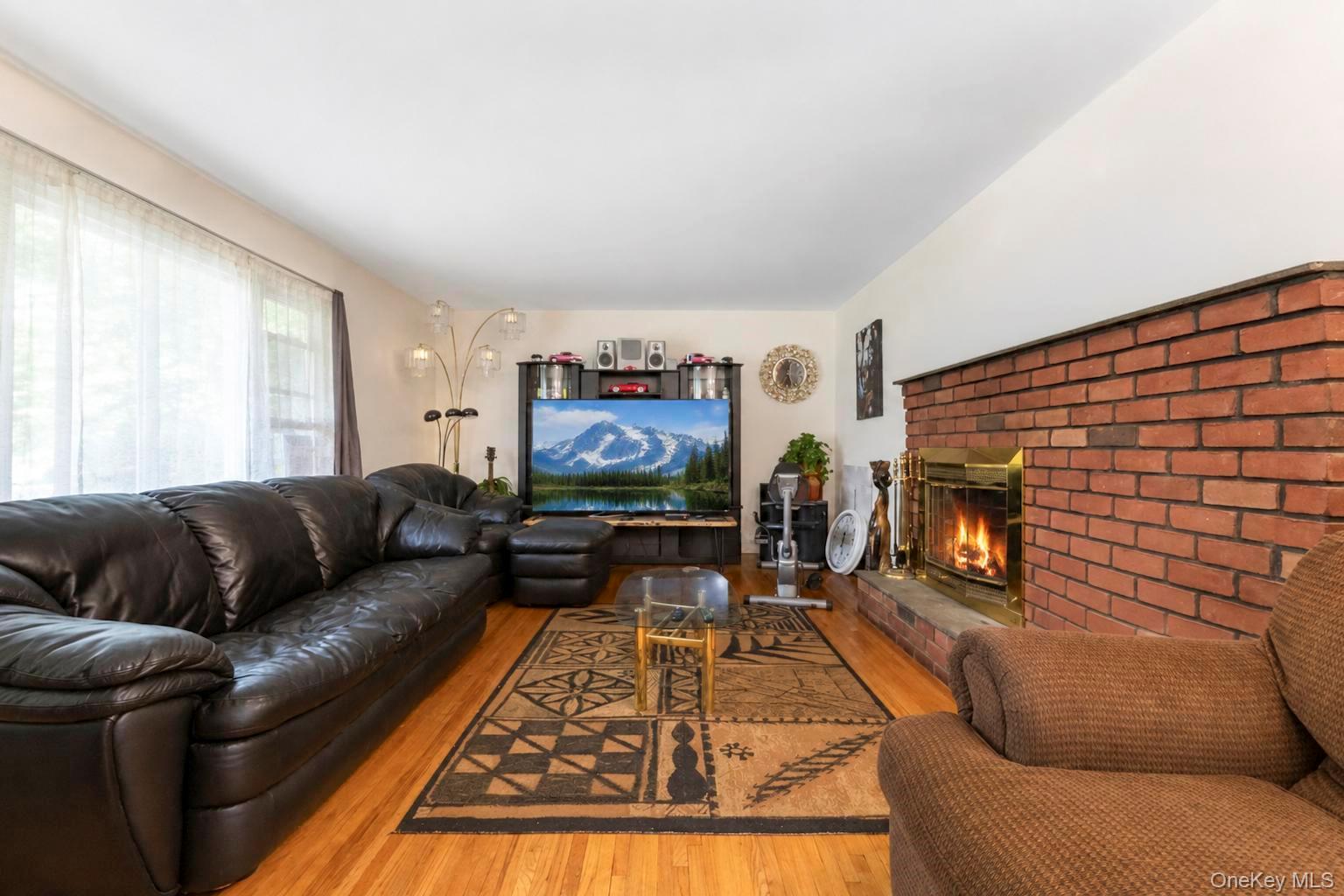 3rd image of 617 Granny, Brookhaven, NY 11953 | MLS# 1038914