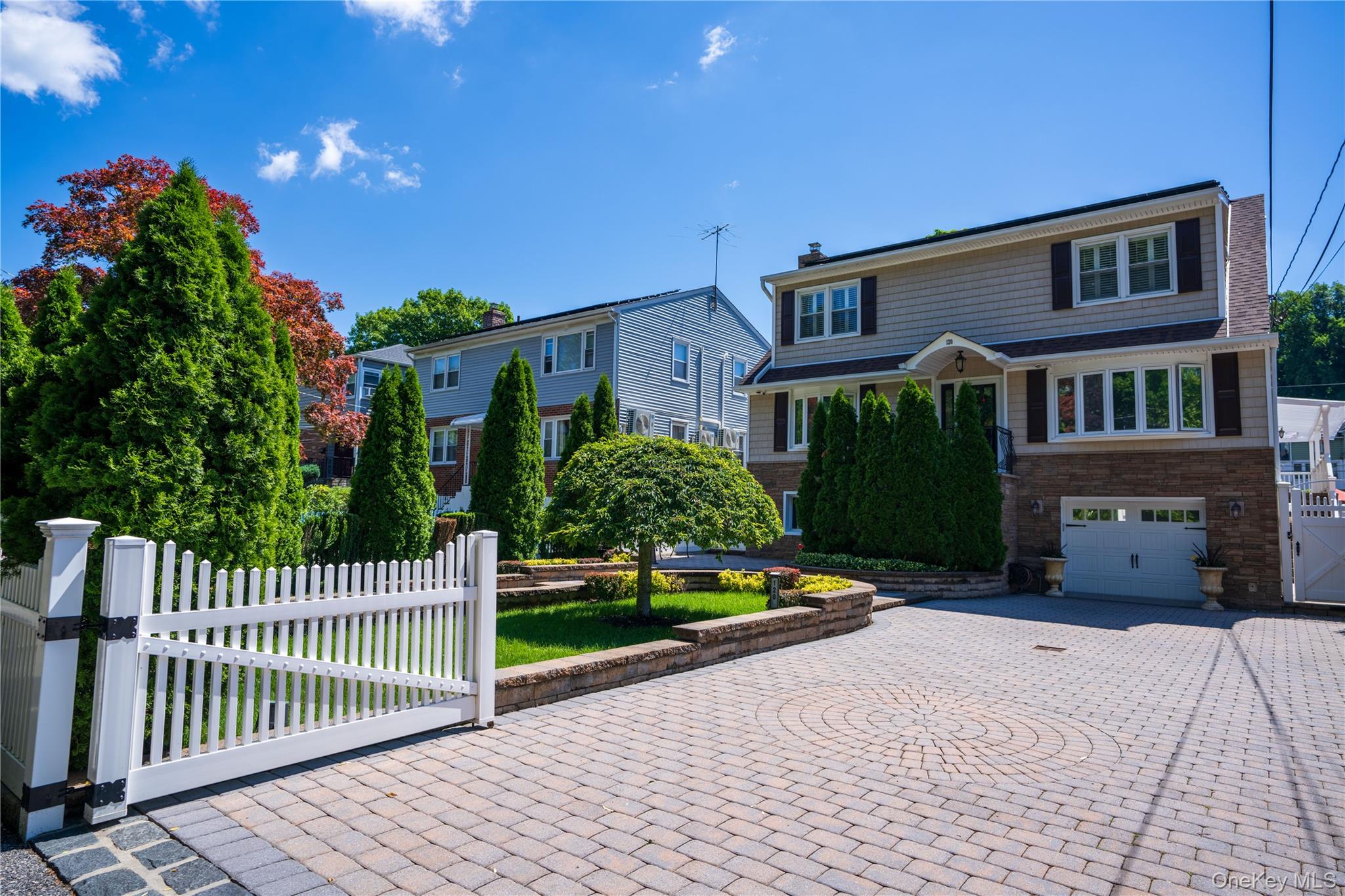 3rd image of 120 Harrison Ave, Yonkers, NY 10705 | MLS# 1038924