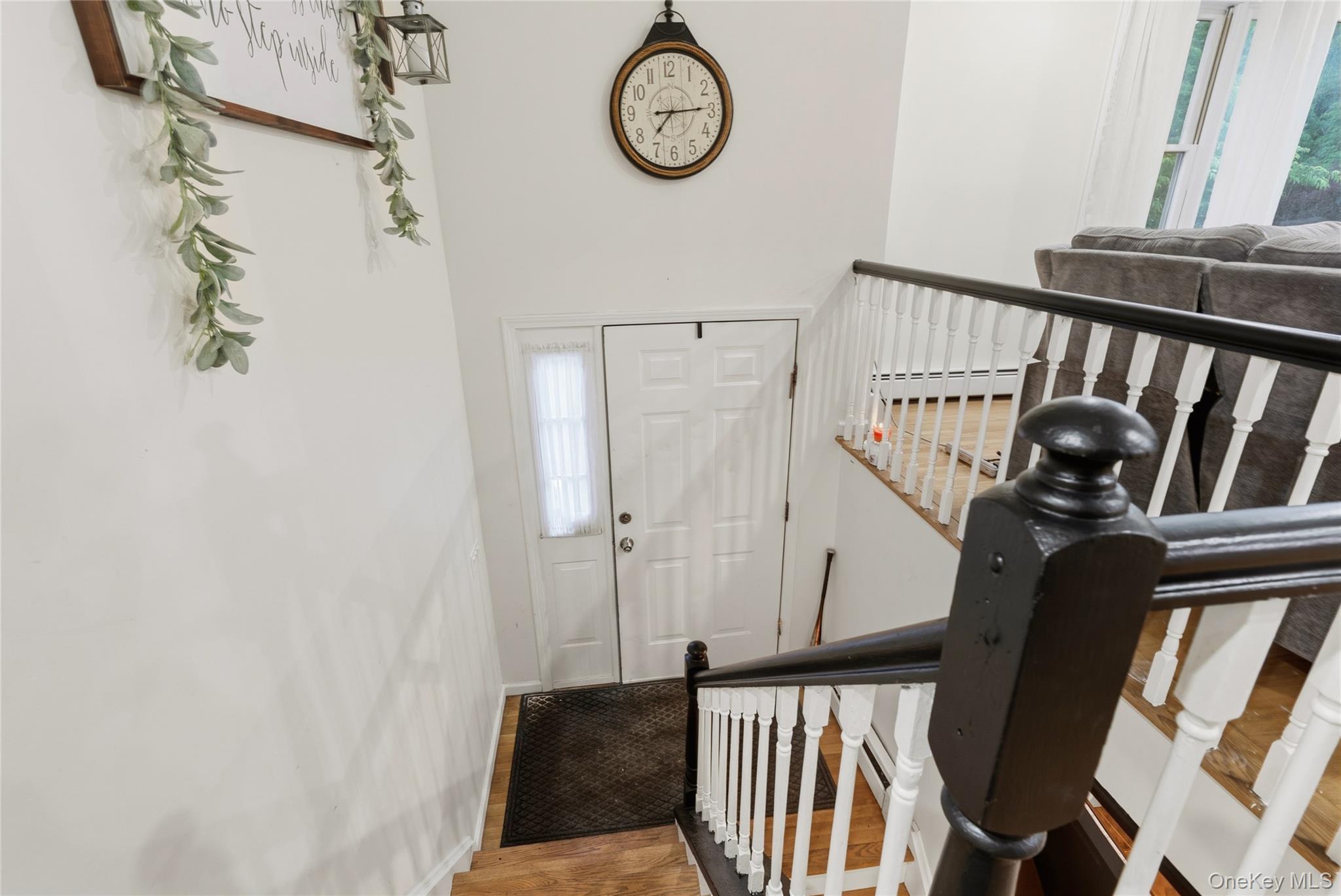 2nd image of 15 Guernsey Dr, New Windsor, NY 12553 | MLS# 1038925