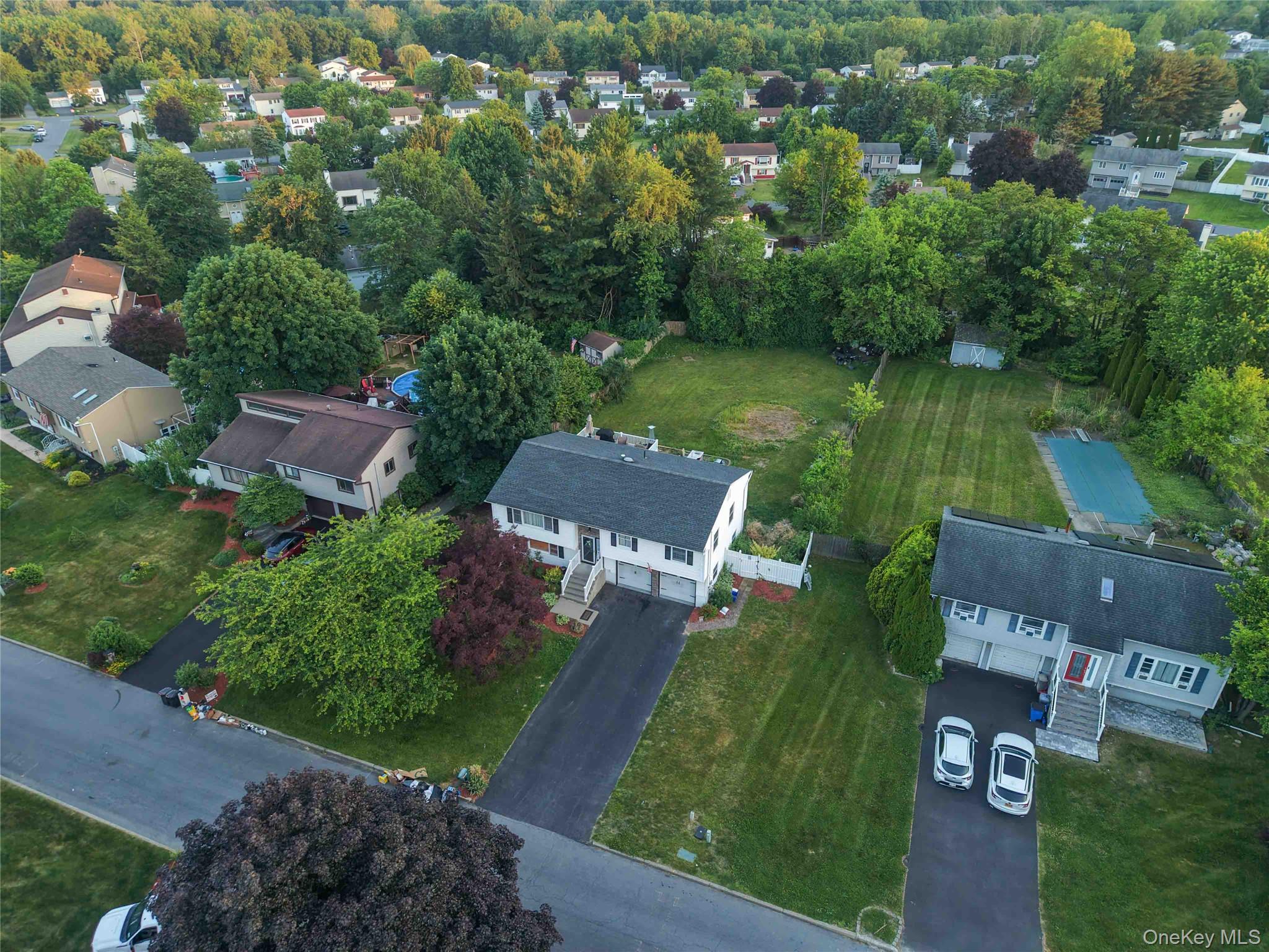 34th image of 15 Guernsey Dr, New Windsor, NY 12553 | MLS# 1038925
