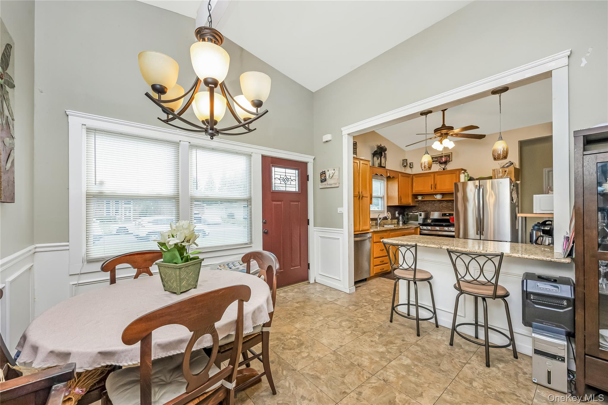 2nd image of 25 Beverly St, Islip, NY 11751 | MLS# 1039015