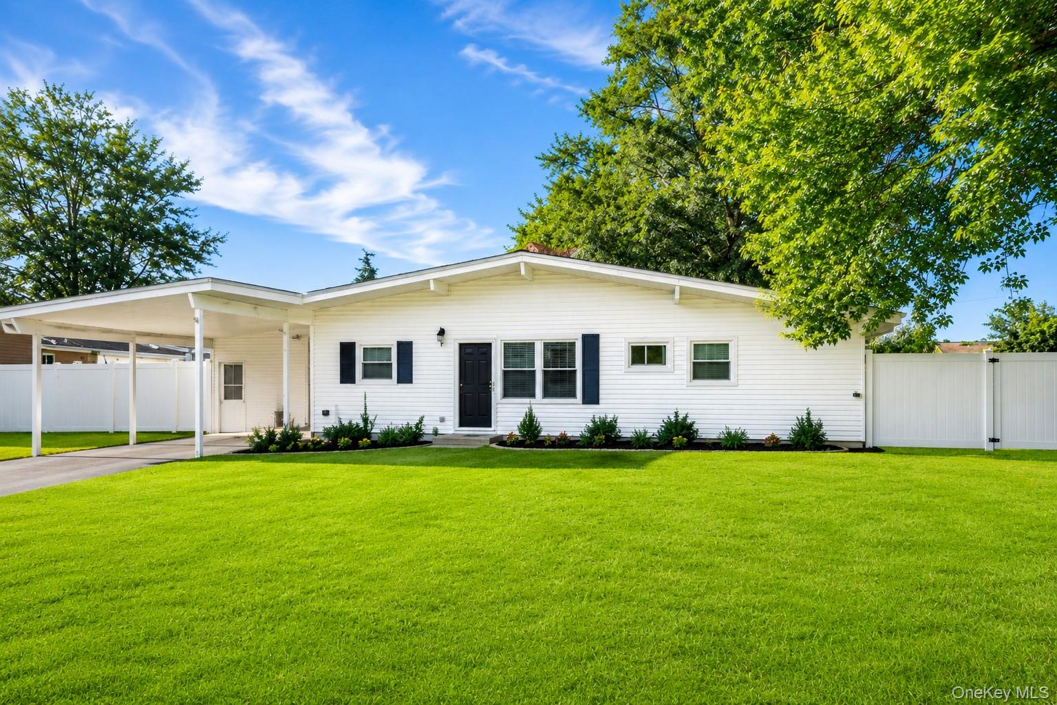 1st image of 25 Beverly St, Islip, NY 11751 | MLS# 1039015