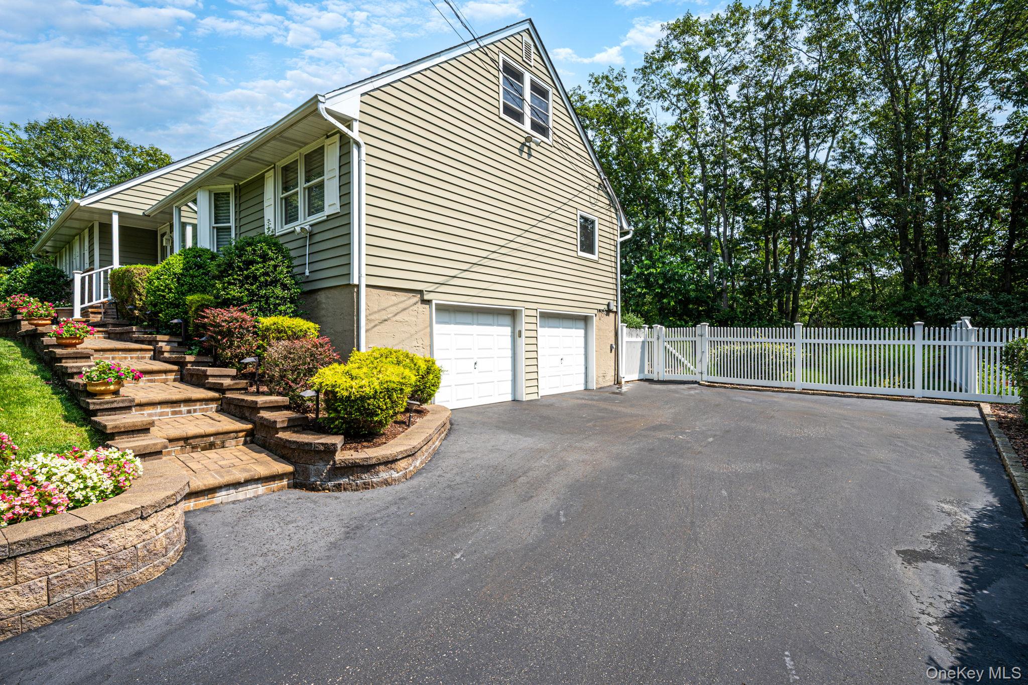 2nd image of 45 Hillcrest Ave, Brookhaven, NY 11777 | MLS# 1039052