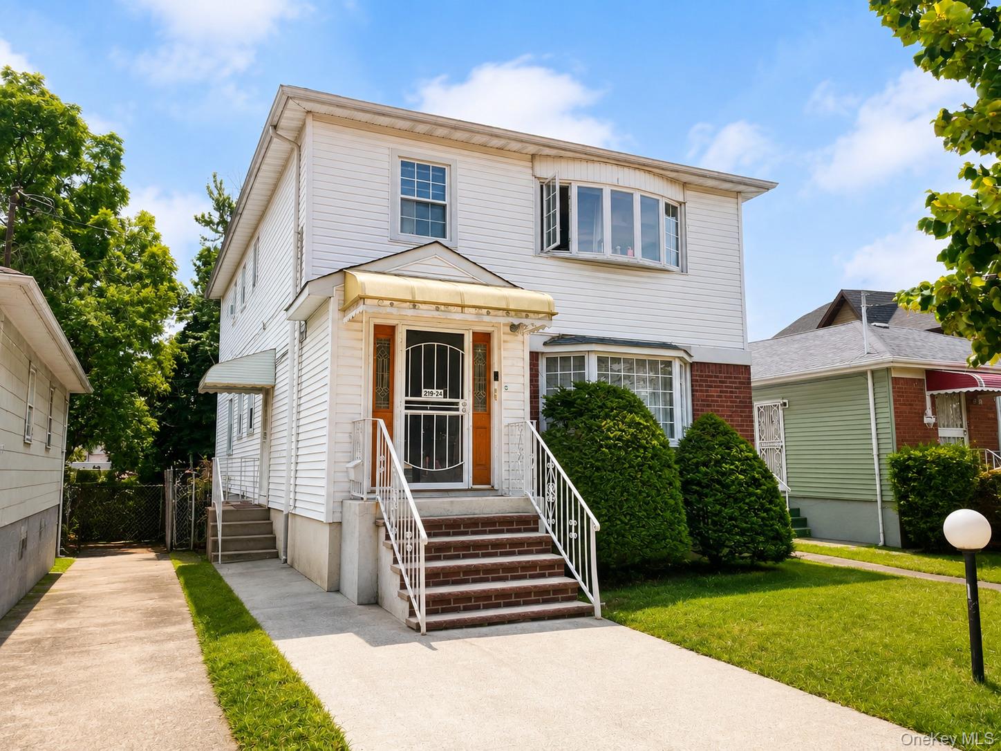 2nd image of 21924 141st Ave, New York, NY 11413 | MLS# 1039057