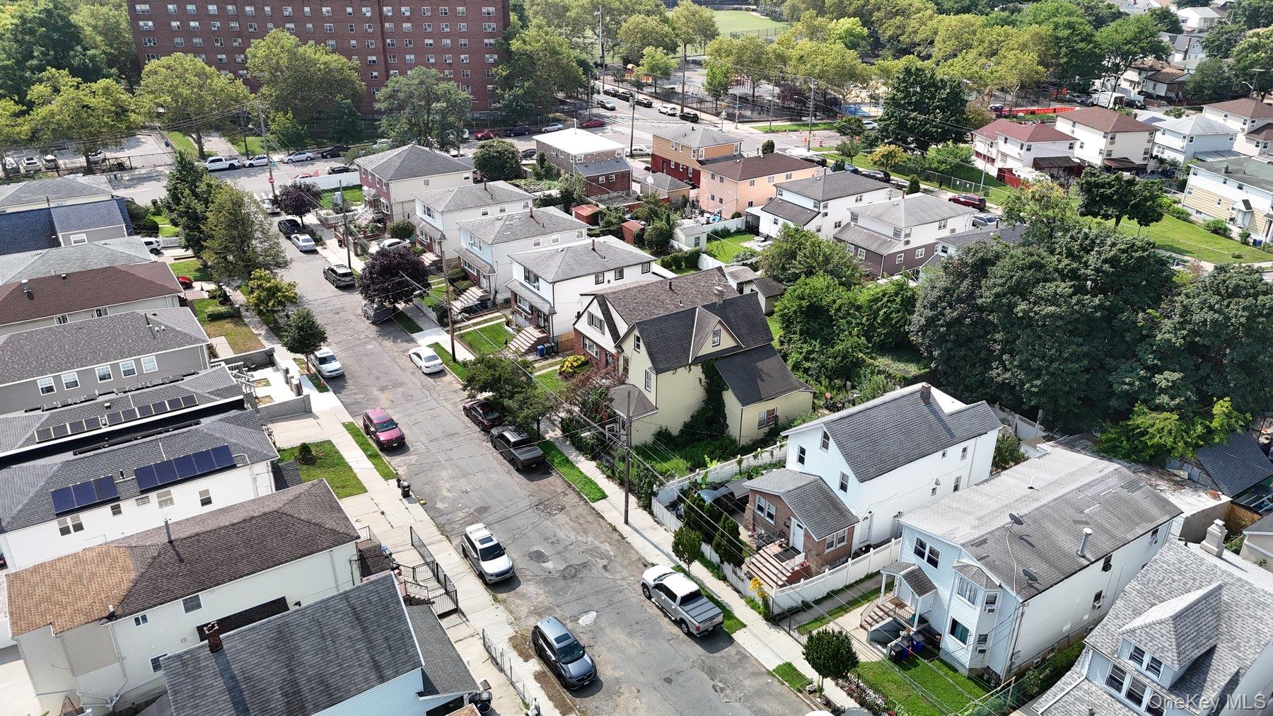 5th image of 11532 158th St, New York, NY 11434 | MLS# 1039084