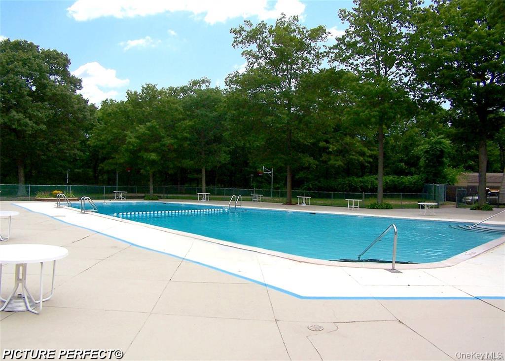 18th image of 159 Cambridge Dr, Brookhaven, NY 11776 | MLS# 1039091