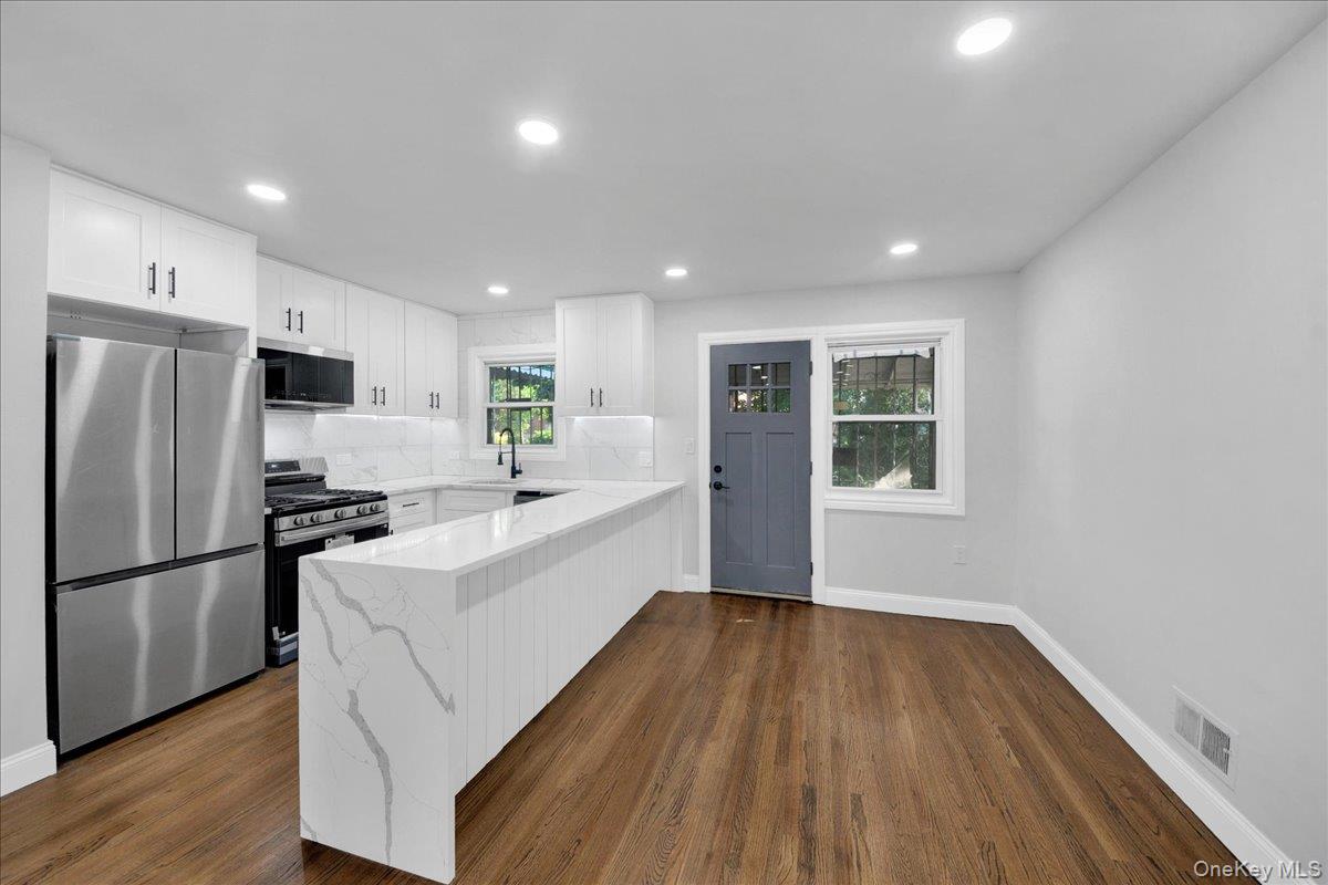 1st image of 1052 E 227th St, New York, NY 10466 | MLS# 1039093
