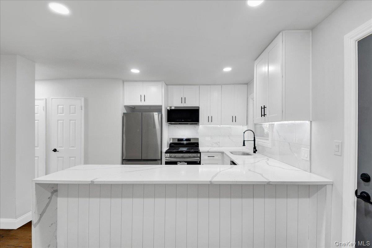 5th image of 1052 E 227Th St, New York, NY 10466 | MLS# 1039093
