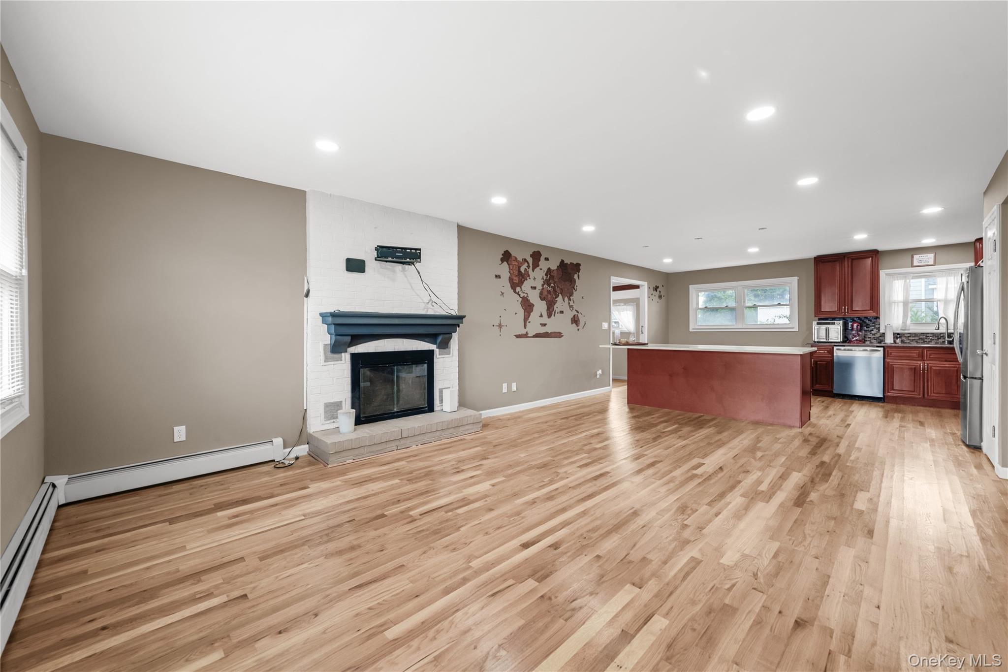 5th image of 280 S Bayview Ave, Babylon, NY 11701 | MLS# 1039096