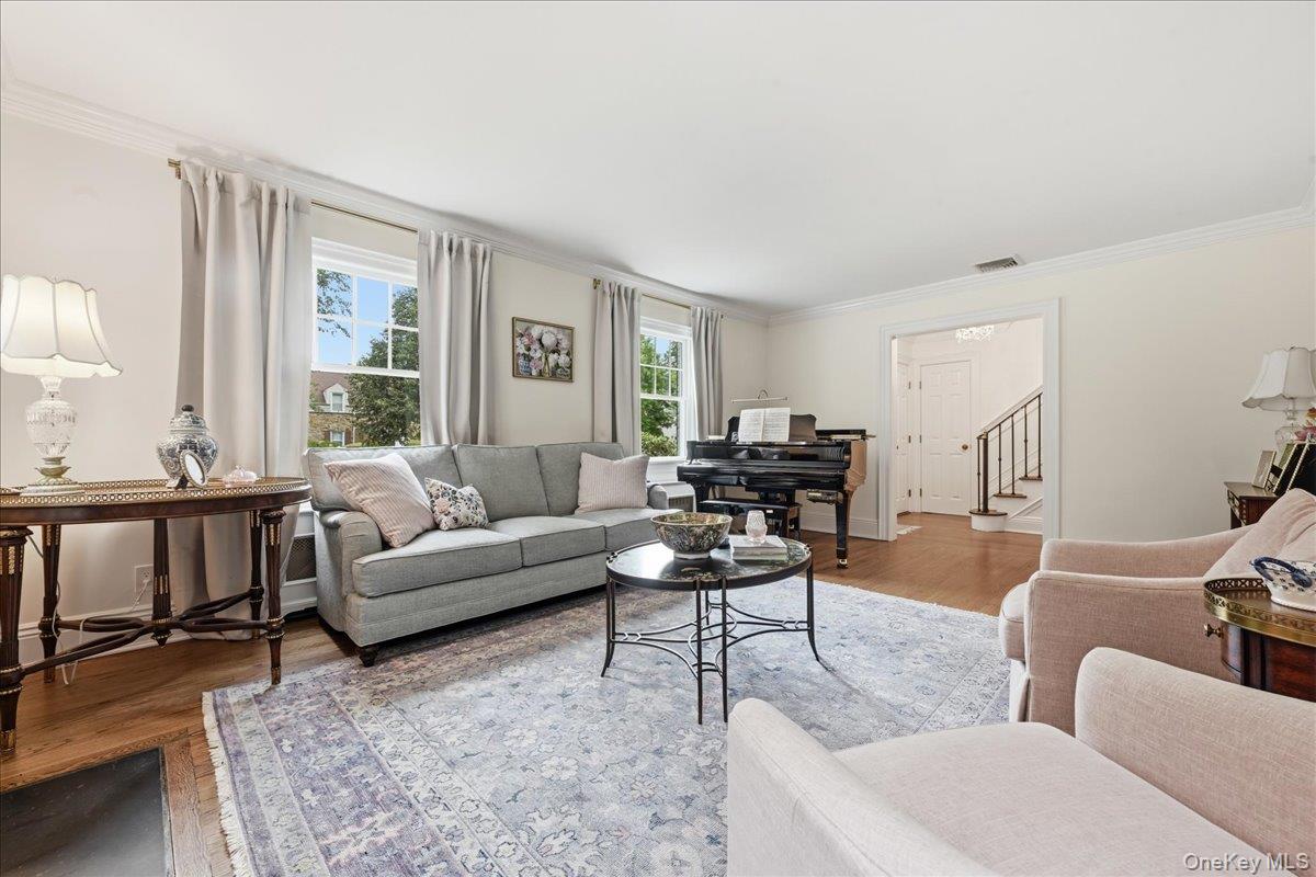 5th image of 60 Kenwood Rd, Hempstead, NY 11530 | MLS# 1039129