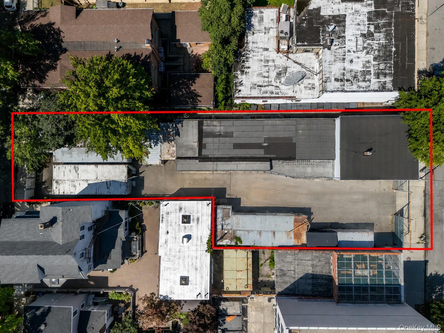 4th image of 21120 Northern Blvd, New York, NY 11361 | MLS# 1039133