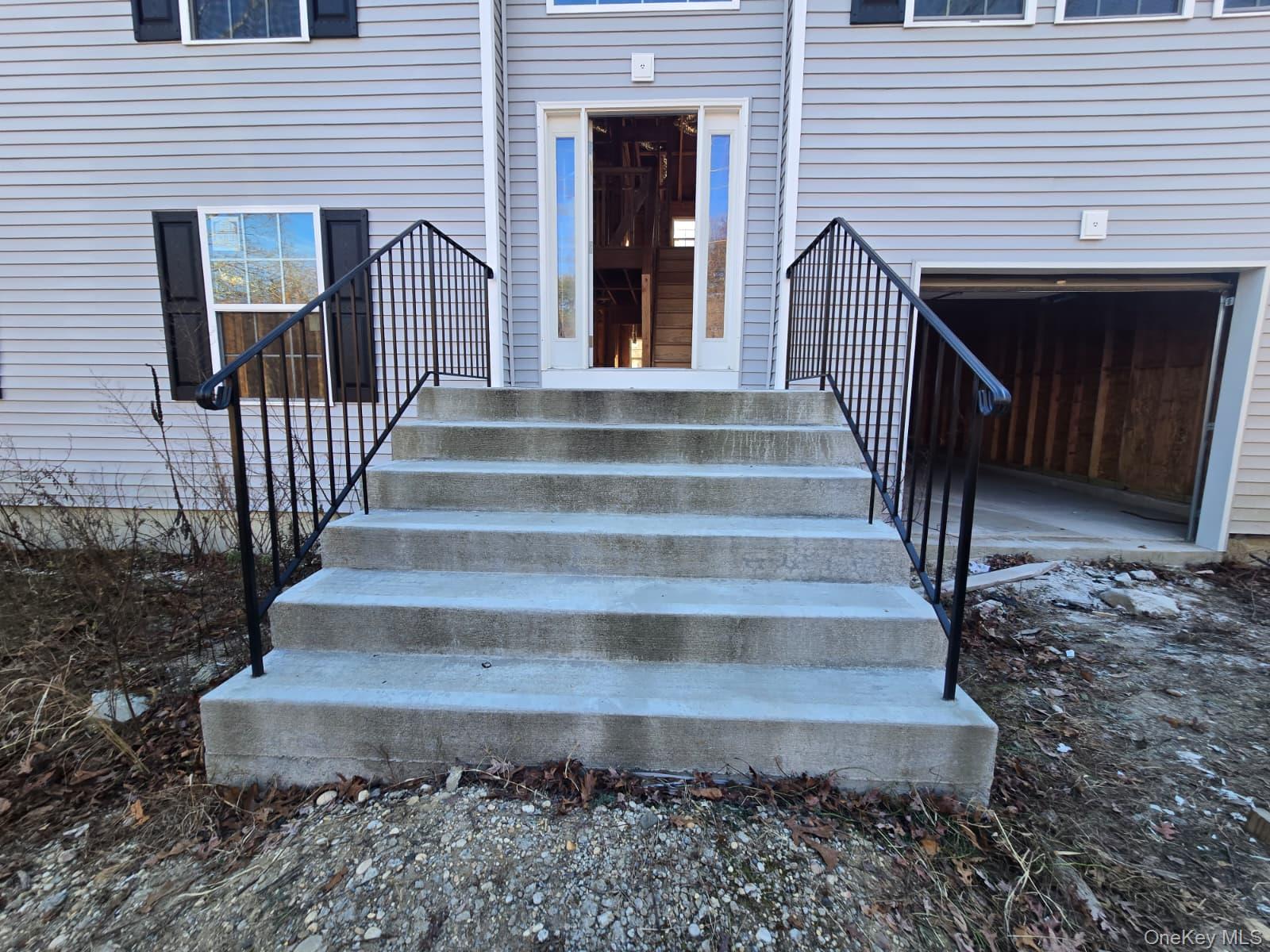 2nd image of 20 Barbara Ln, Brookhaven, NY 11763 | MLS# 1039190