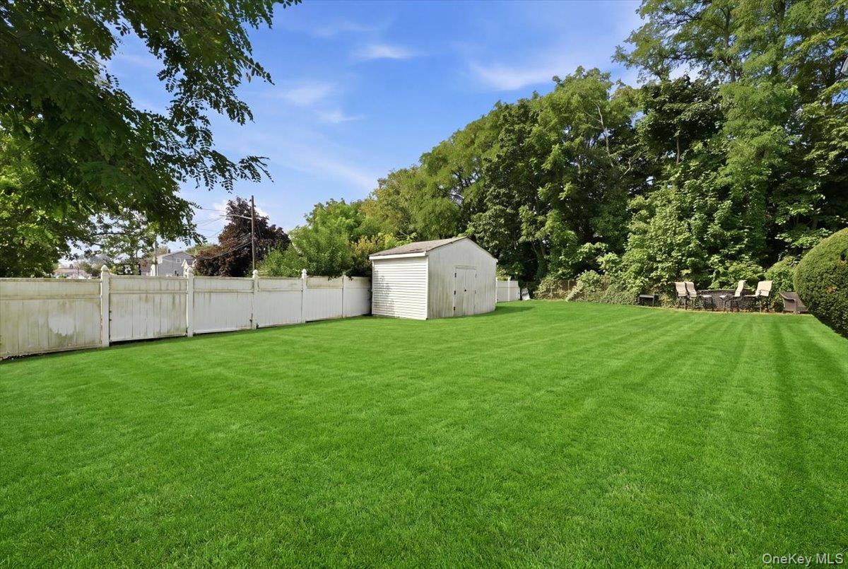 31st image of 3790 Waverly Ave, Hempstead, NY 11783 | MLS# 1039207