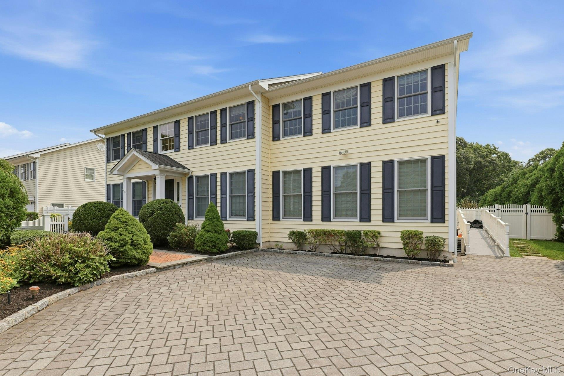 3rd image of 28 Spruce St, Brookhaven, NY 11784 | MLS# 1039232