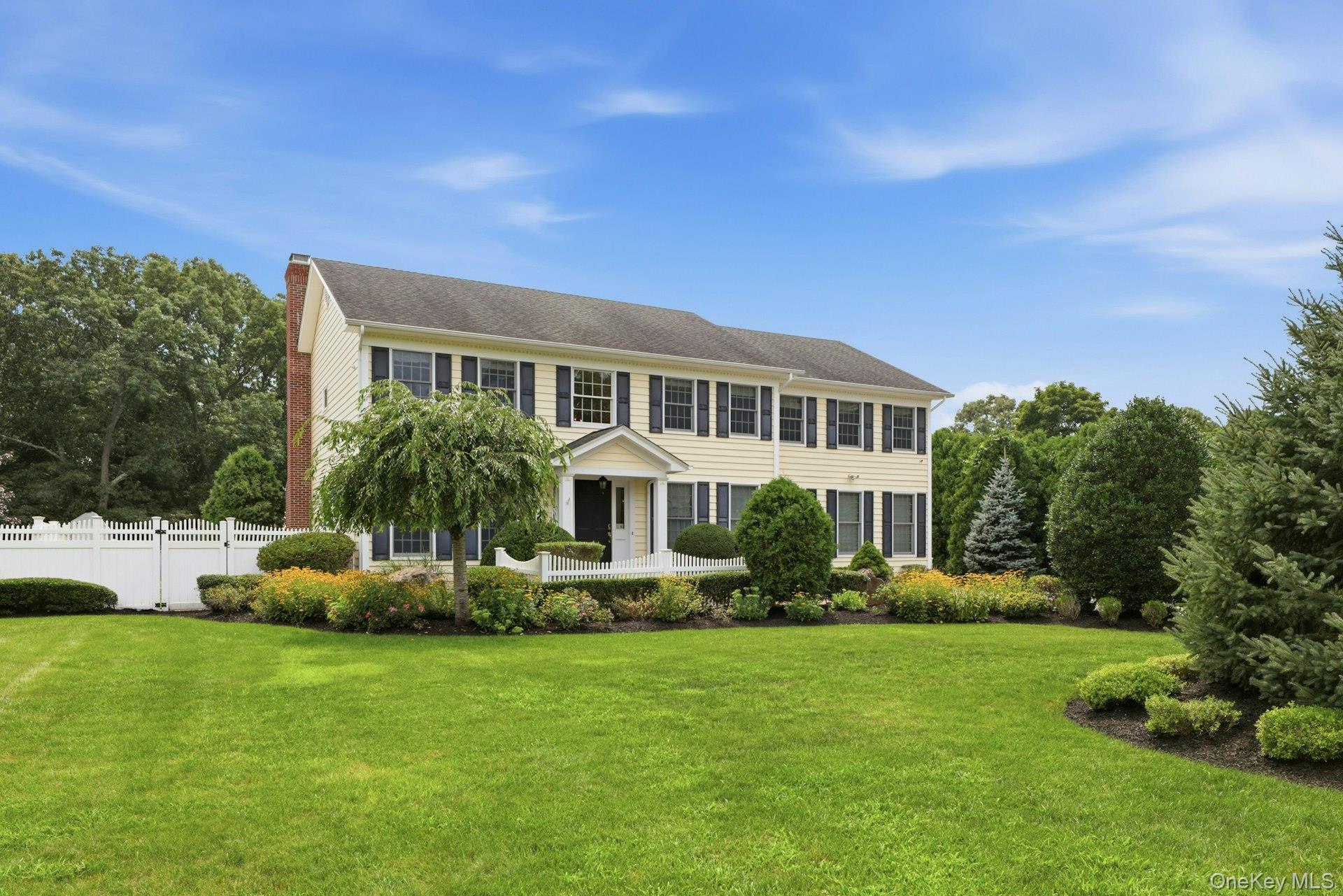 1st image of 28 Spruce St, Brookhaven, NY 11784 | MLS# 1039232