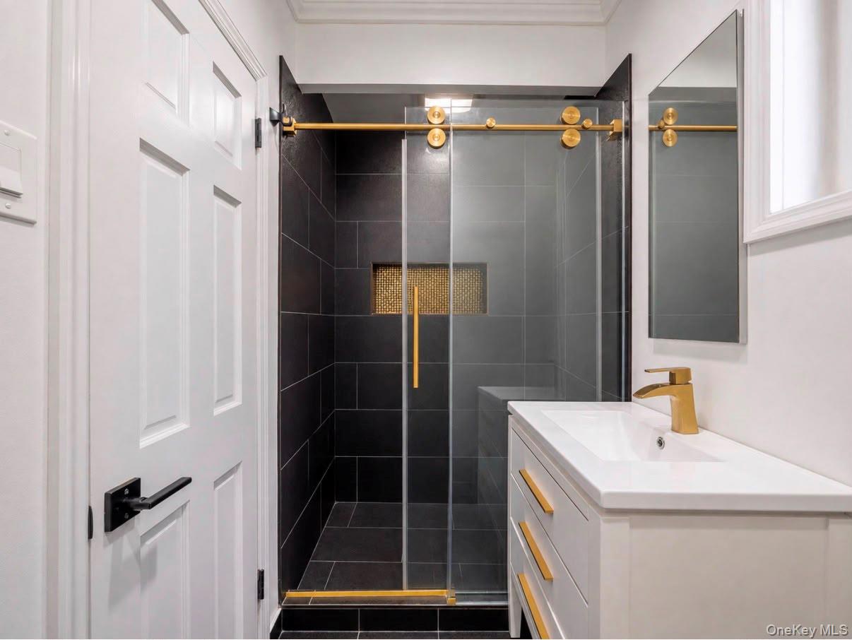 5th image of 7764 79Th St, New York, NY 11385 | MLS# 1039278