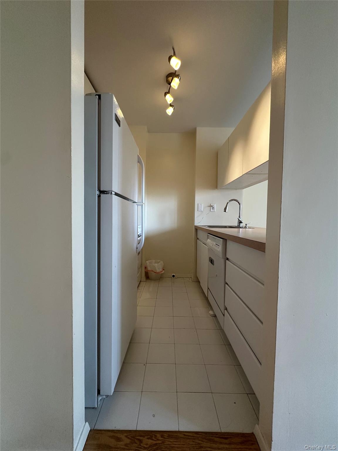 5th image of 1 Irving Pl #U17H, New York, NY 10003 | MLS# 1039311
