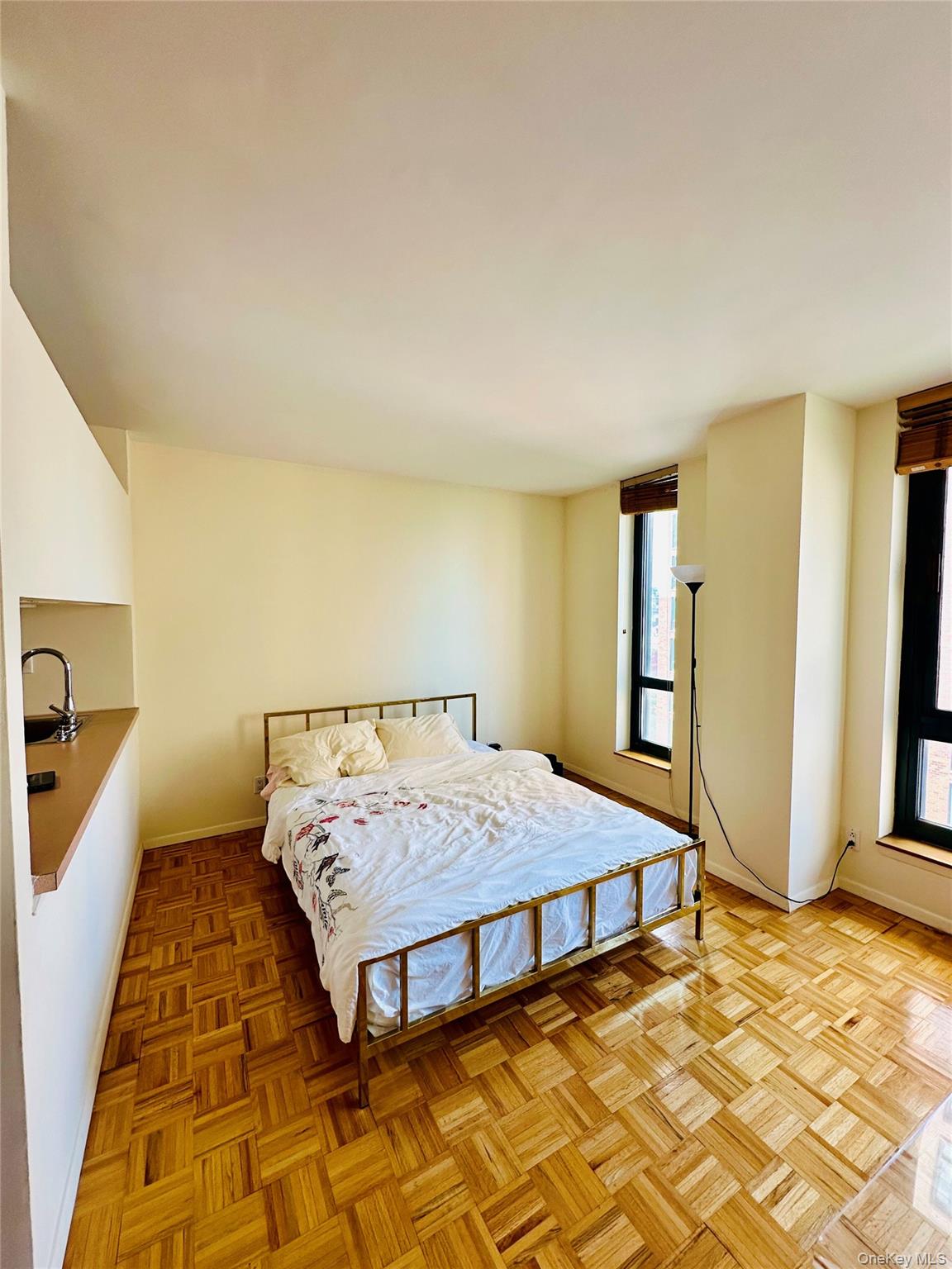 3rd image of 1 Irving Pl #U17H, New York, NY 10003 | MLS# 1039311