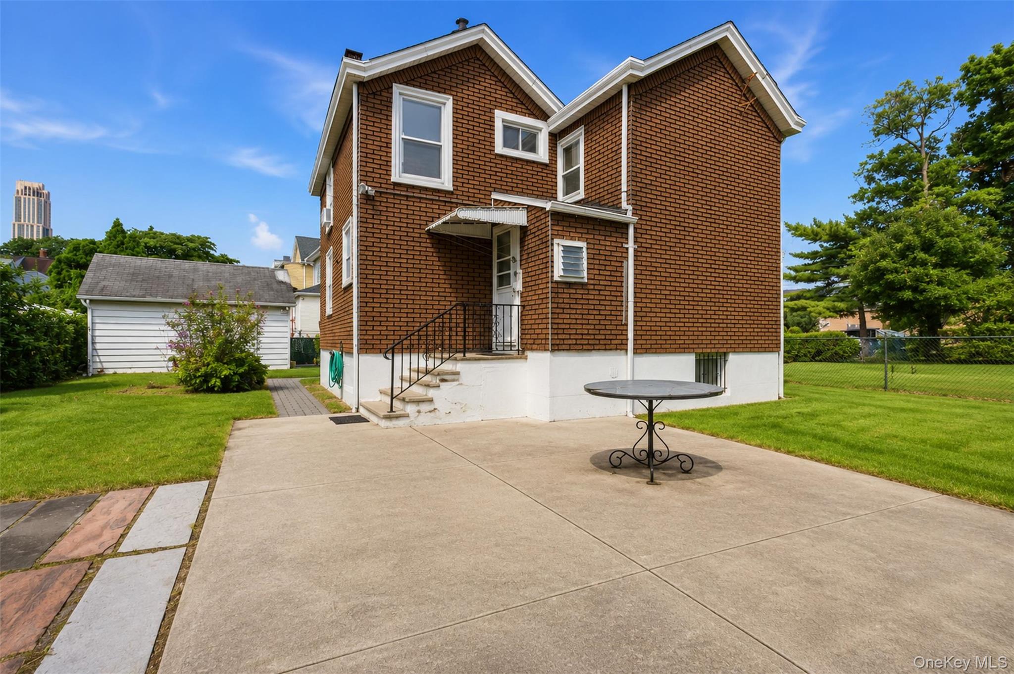 2nd image of 99 Homestead Pl, New Rochelle, NY 10801 | MLS# 1039320