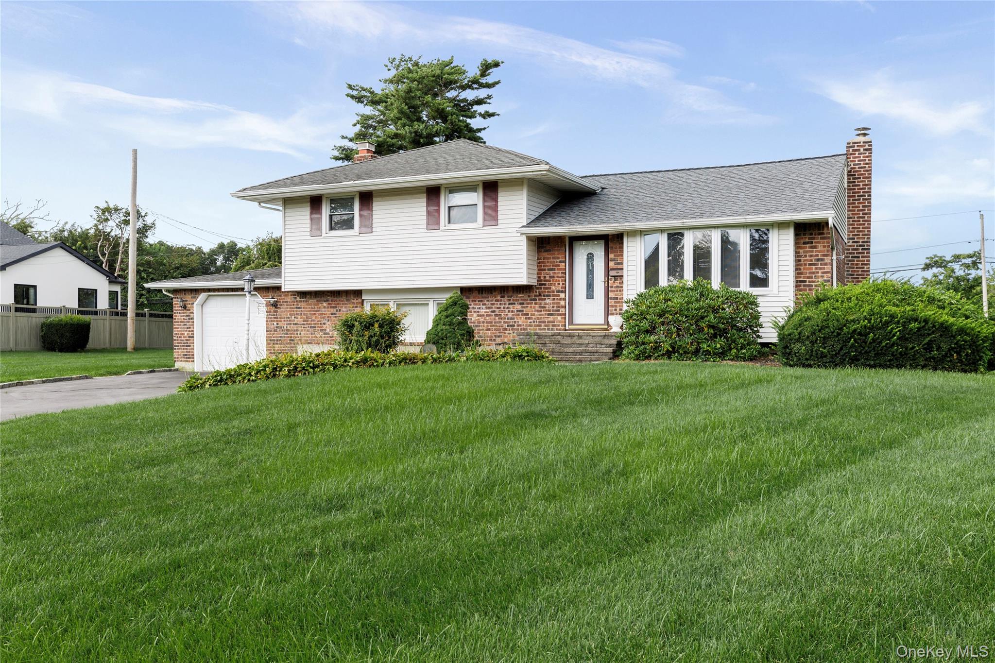 1st image of 29 Cottonwood Dr, Smithtown, NY 11725 | MLS# 1039345
