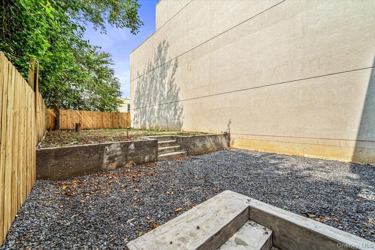23rd image of 5142 35th St, New York, NY 11101 | MLS# 1039374